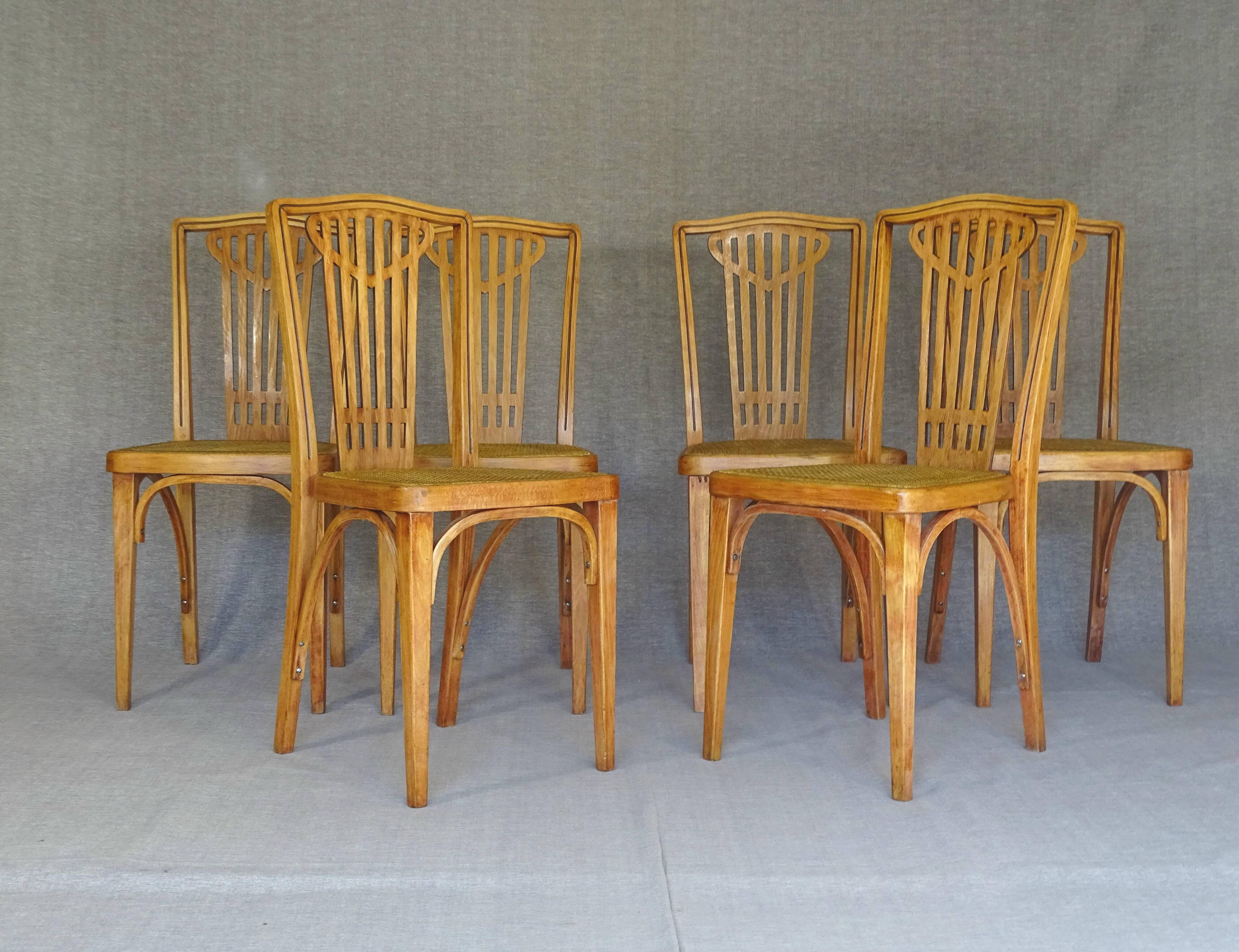 Set of 6 THONET chairs N°732 - 1914 - new canework - Viennese Secession.