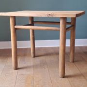 Table d'appoint brutaliste