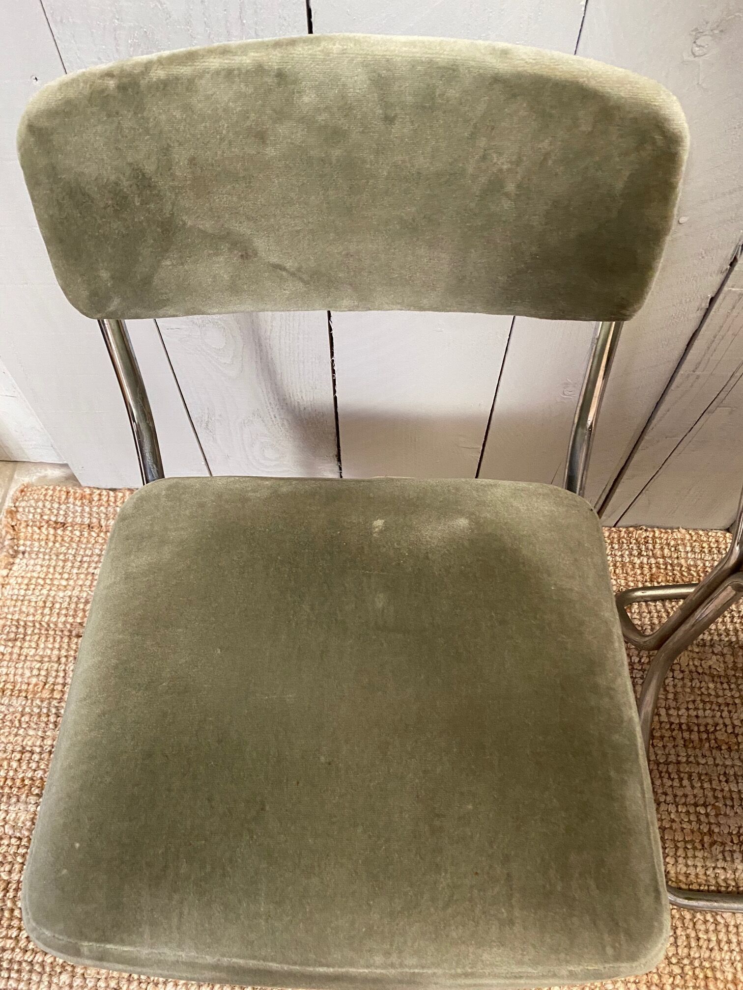 Set of 3 chairs from the 70s in chrome metal and khaki velvet