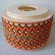 Abat jour de lampe années 1970 en celluloïd pourtour crochet en laine broderie tricot