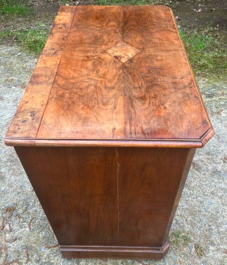 Small Louis Philippe style chest of drawers in burr walnut