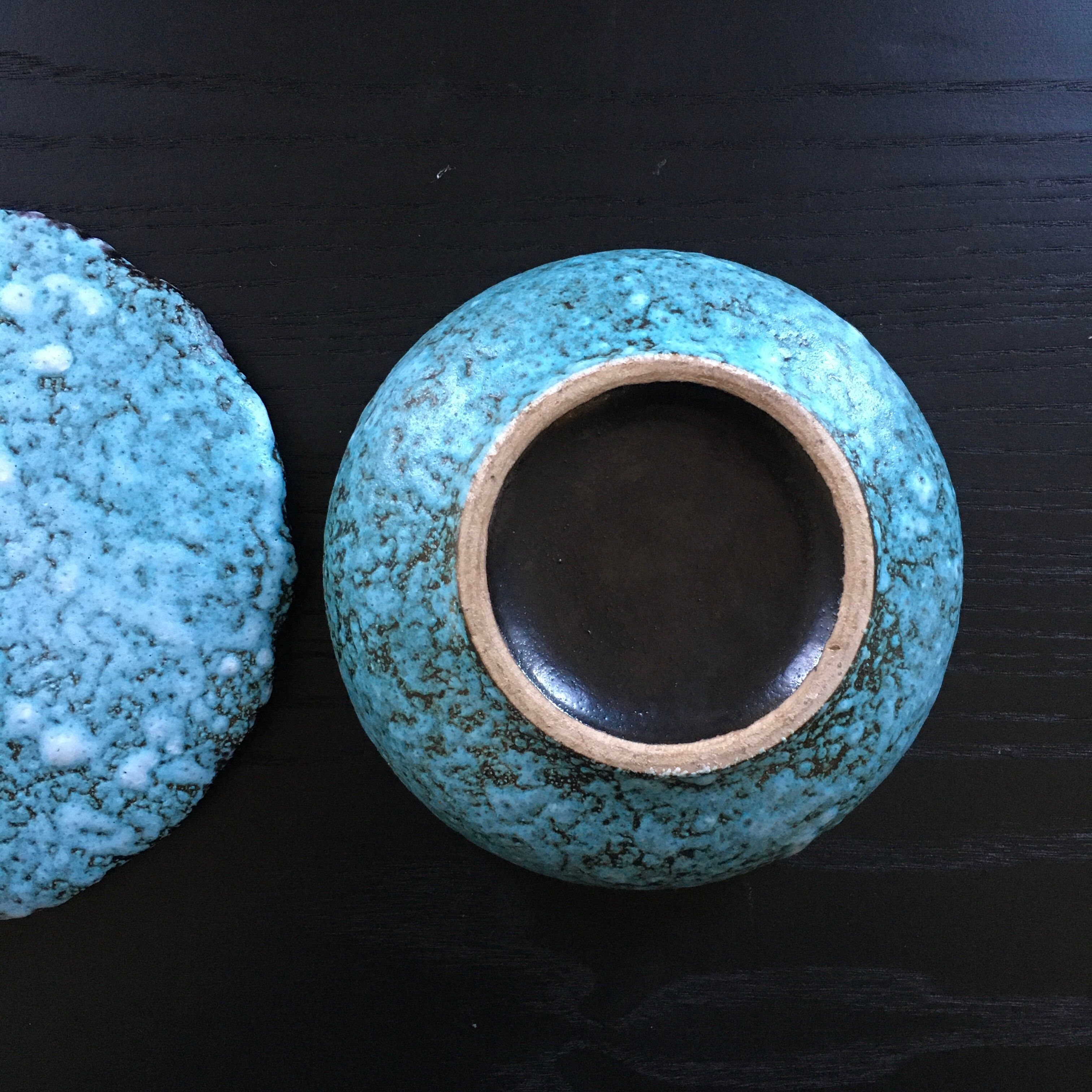 Boîte bleue écume de mer