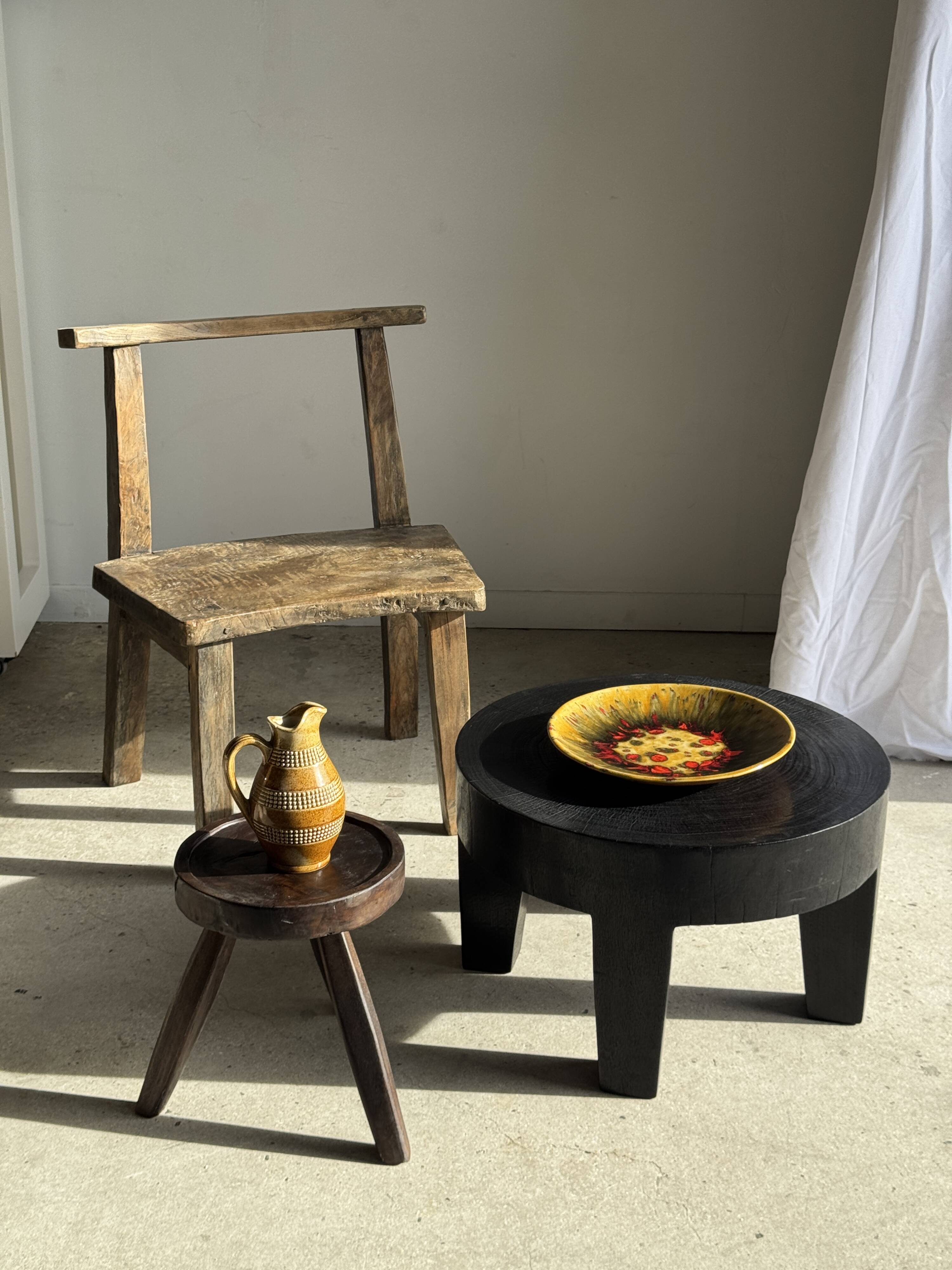 Large circular dish in West Germany style, brand JQ D35 H5.