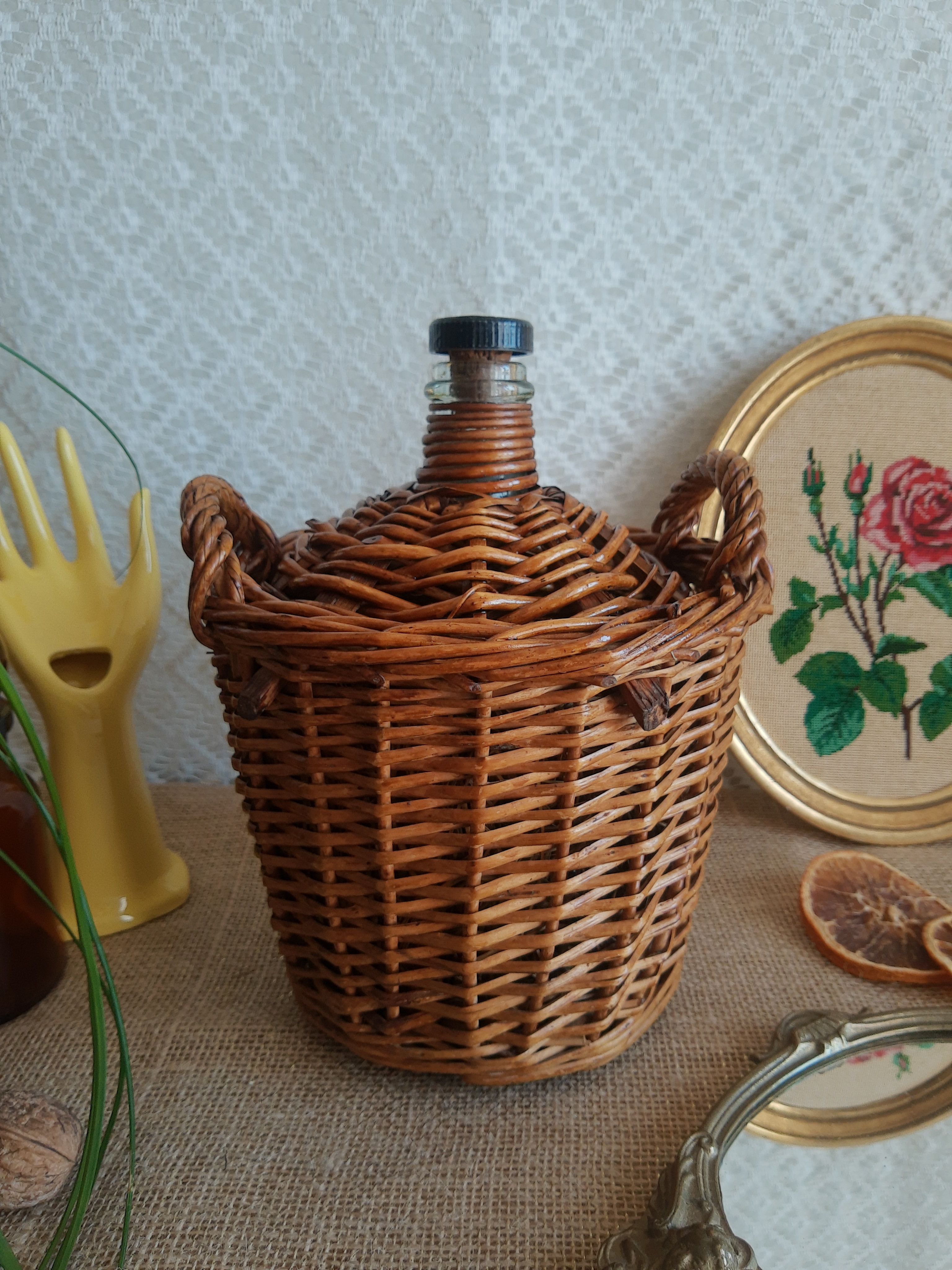 Small canister demijohn in glass circled with wicker - vintage