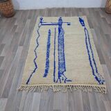 Handmade Moroccan Berber rug size 150 x 250 cm