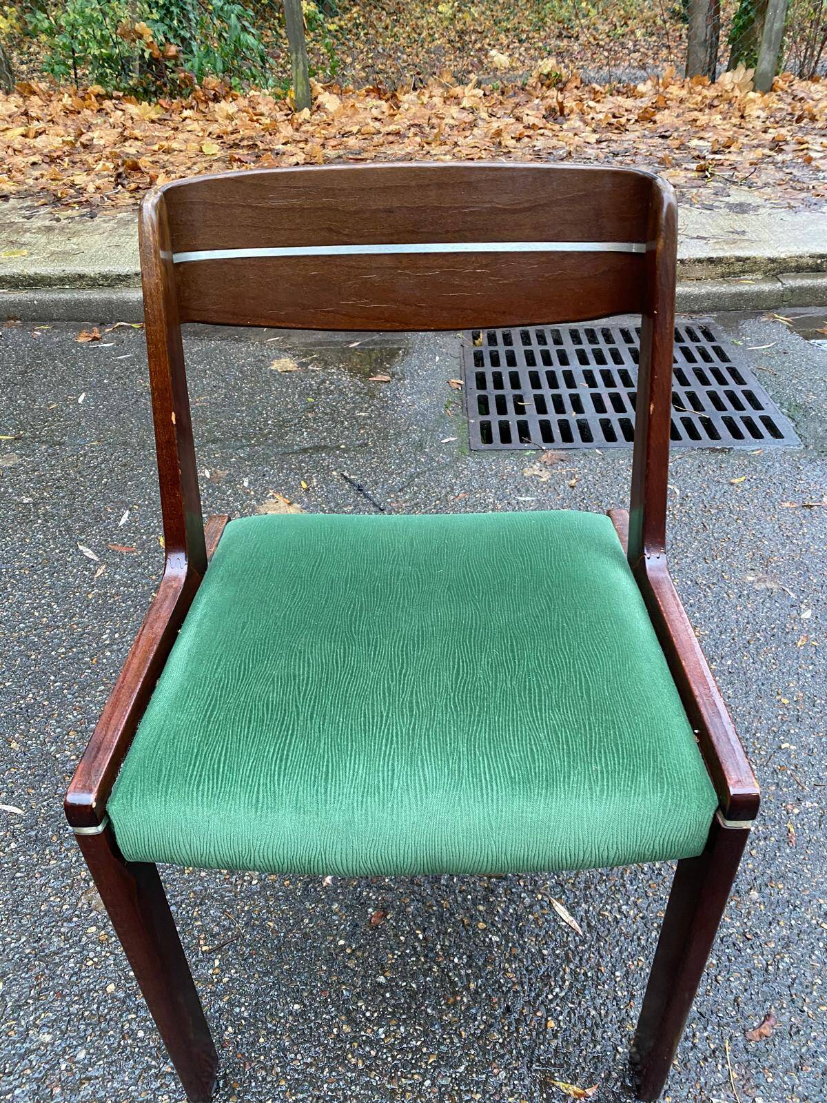 Scandinavian dining table and 4 Hans Olsen style chairs in teak and velvet.