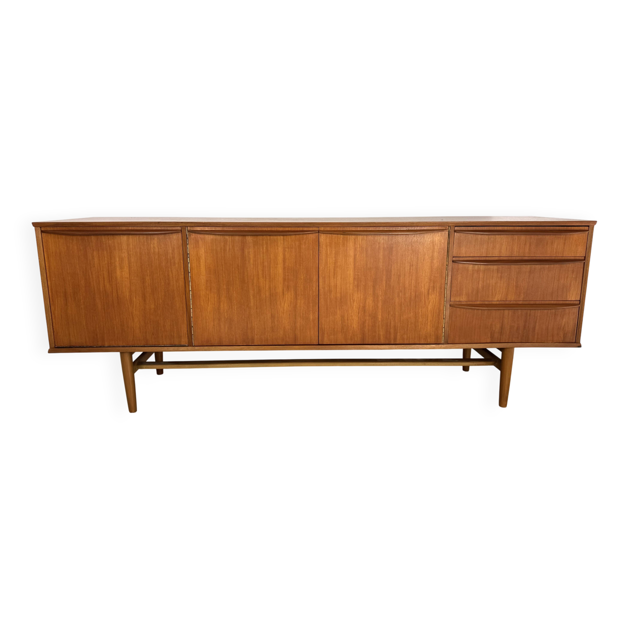 Beautiful vintage sideboard with a sleek design from the 60s.