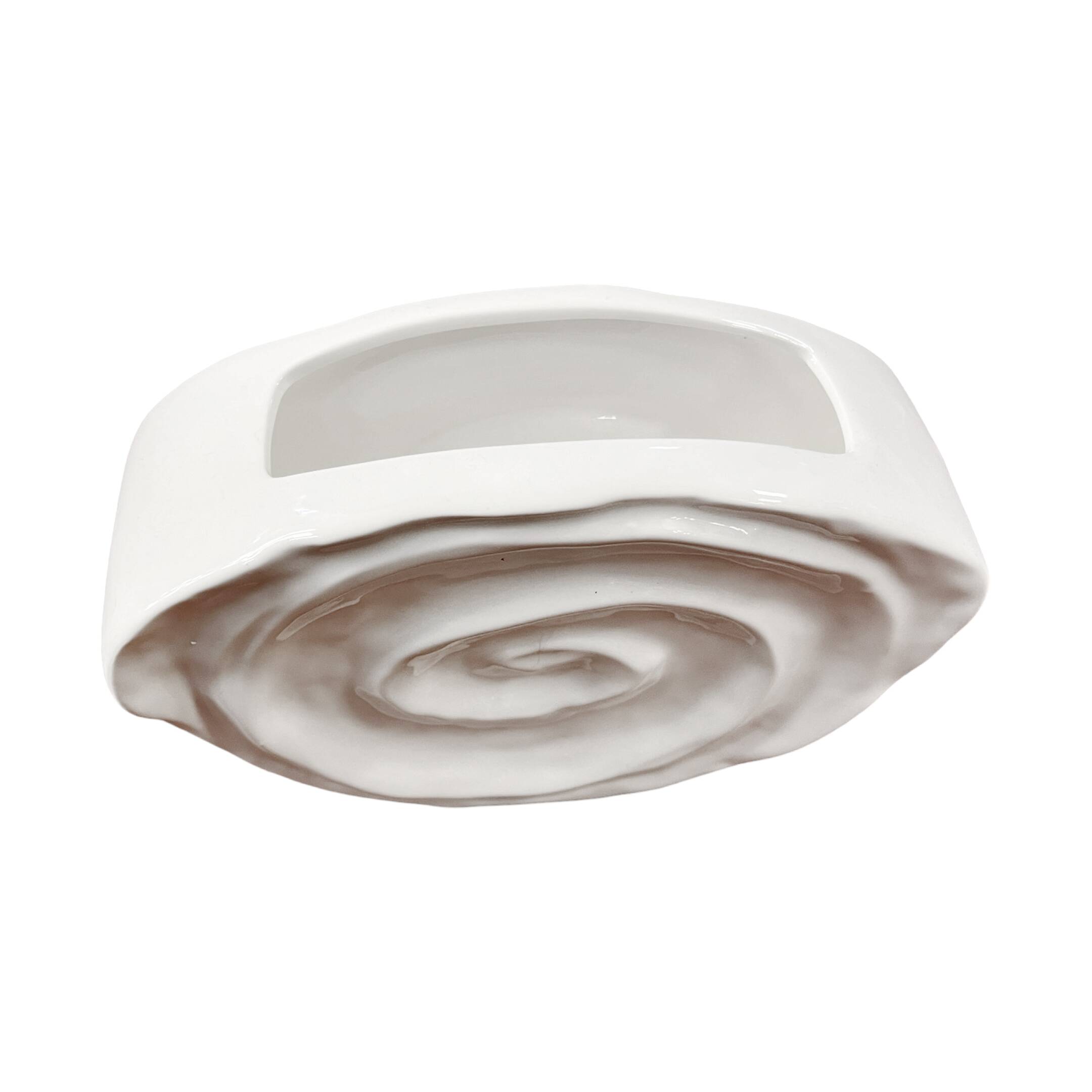 Porcelain, hand-formed Shell vase, Sandra Rich, Germany, 1990s.