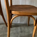 Pair of mismatched Thonet chairs