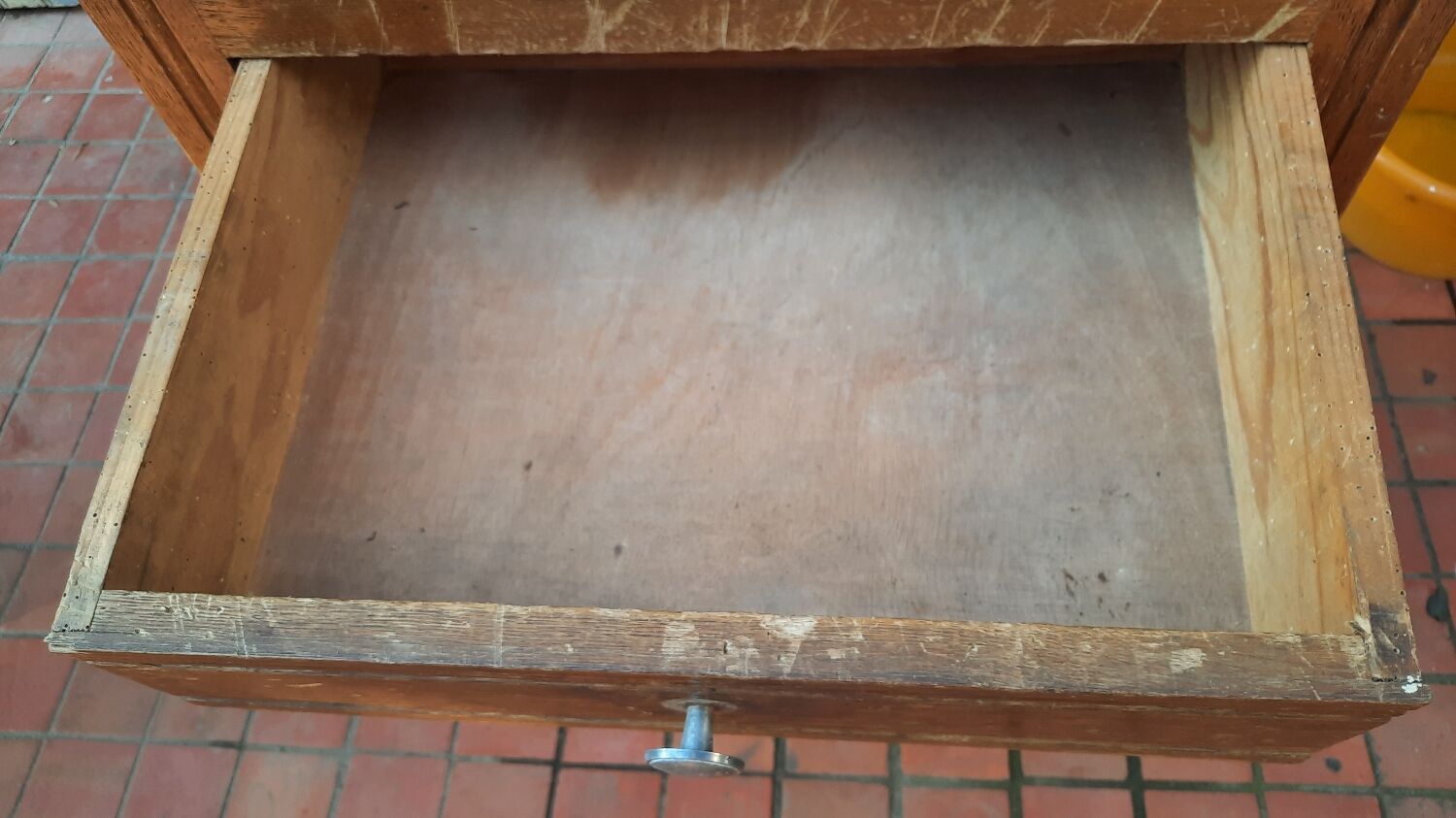 Vintage chest of drawers