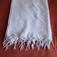 Plaid ancien blanc franges broderies ajourées