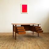 Mid-century danish teak desk by Peter Løvig Nielsen for Hedensted Møbelfabrik