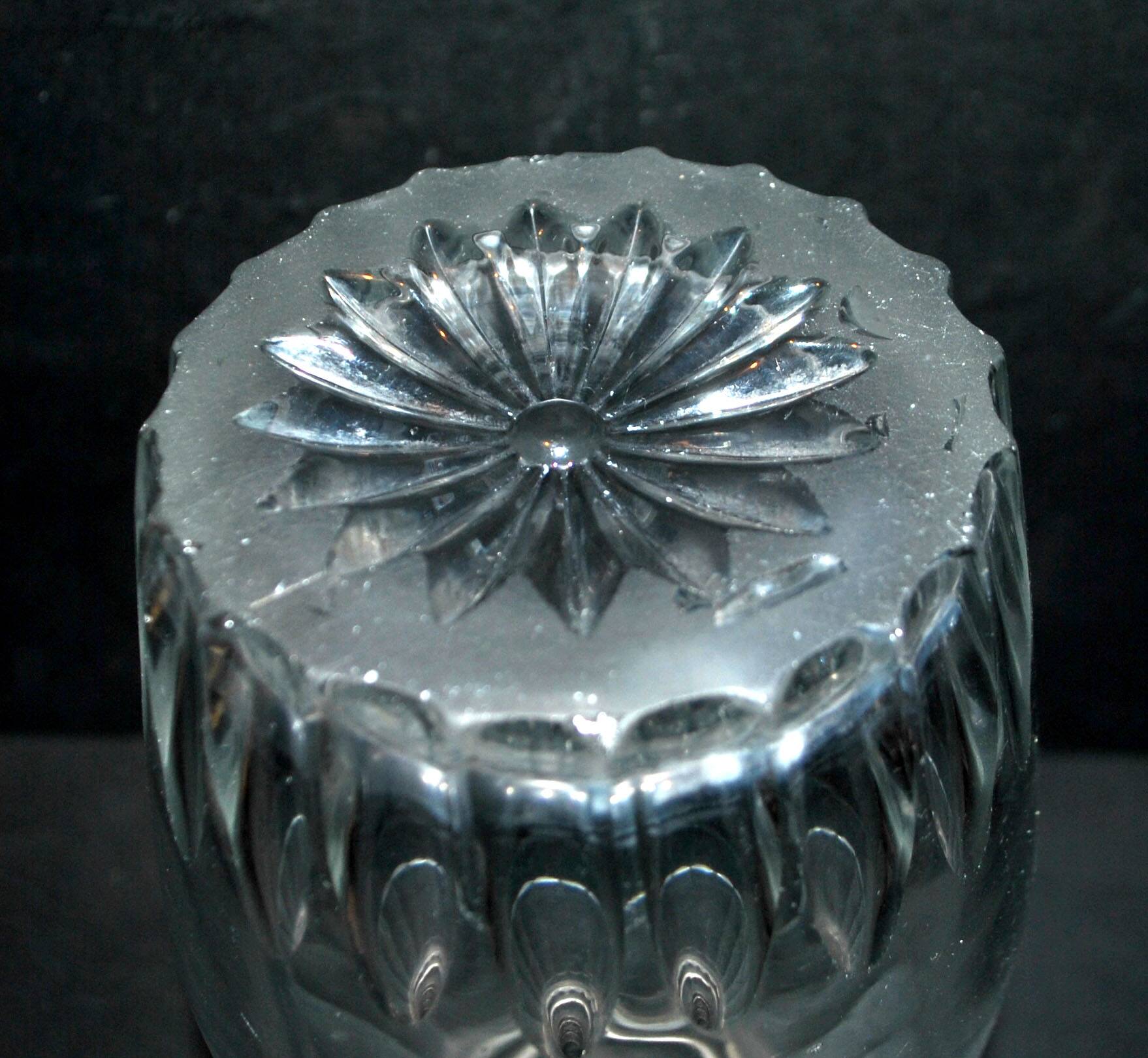 Antique bistro carafe in vintage cut glass, height 28cm