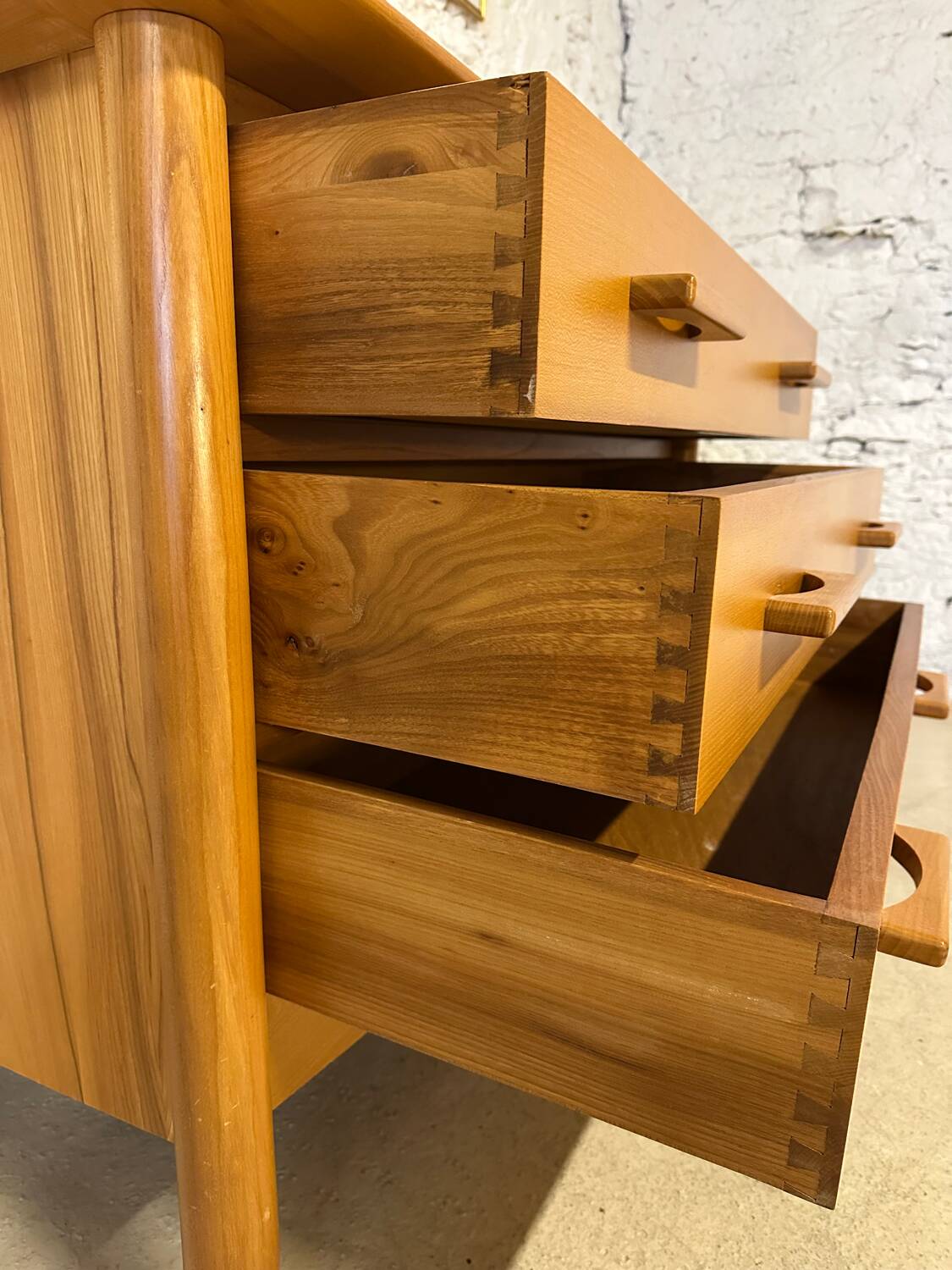 Vintage Regain House Chest of Drawers