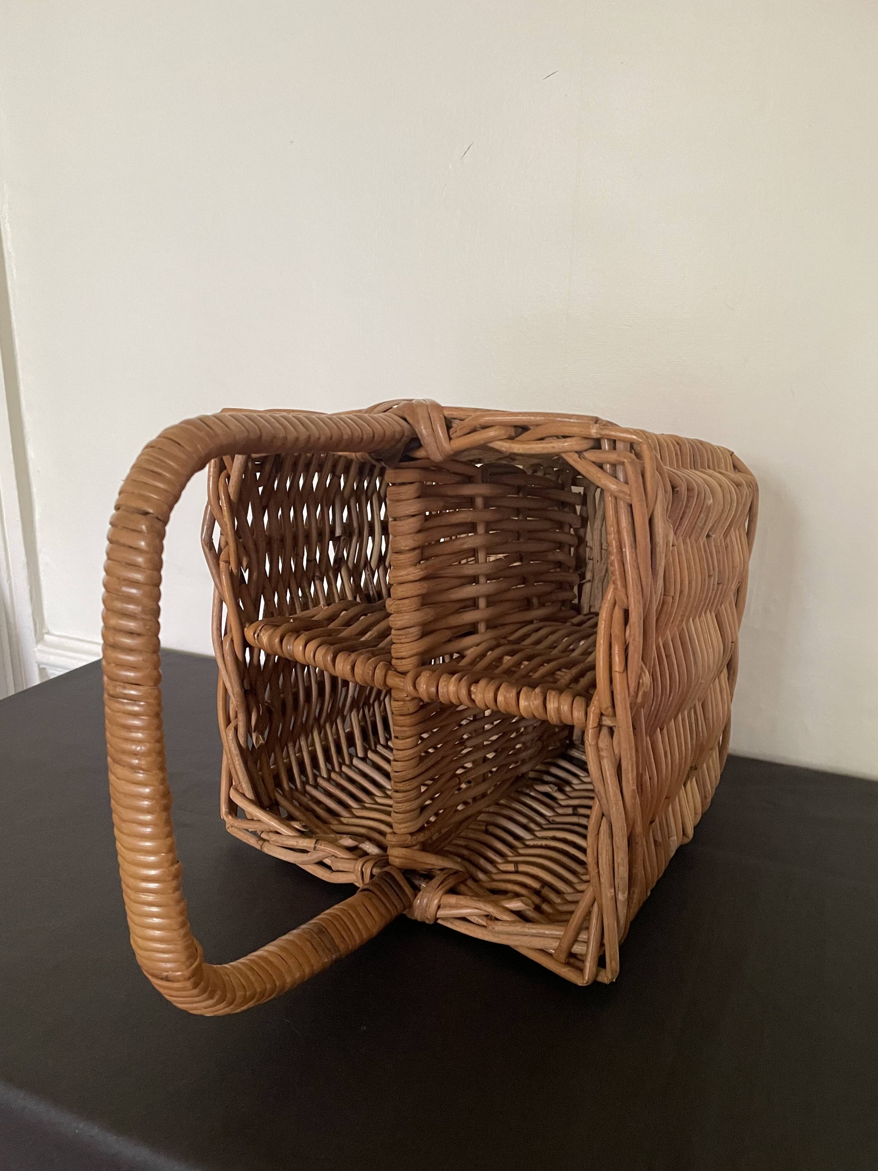 Bottle storage basket