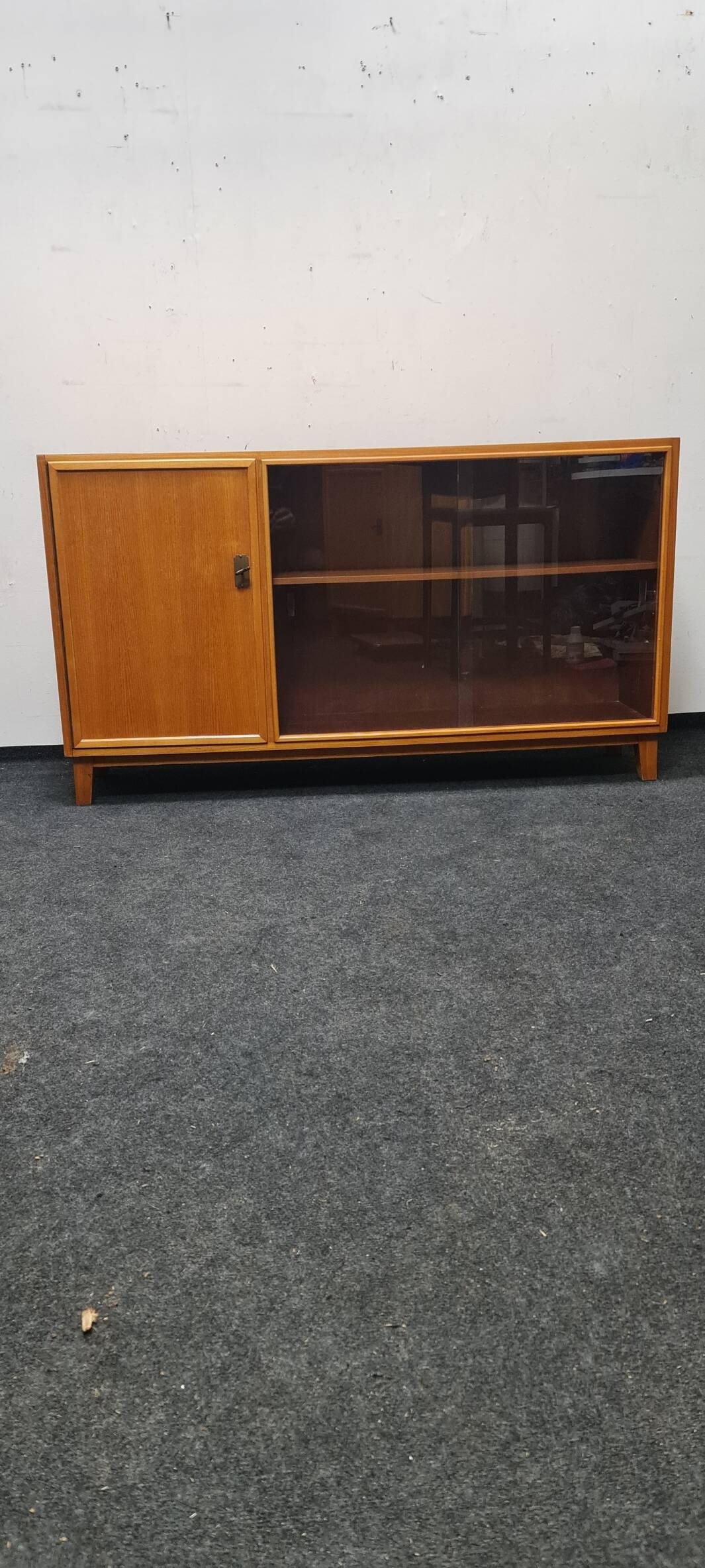 Buffet vintage allemand de Gela Modell