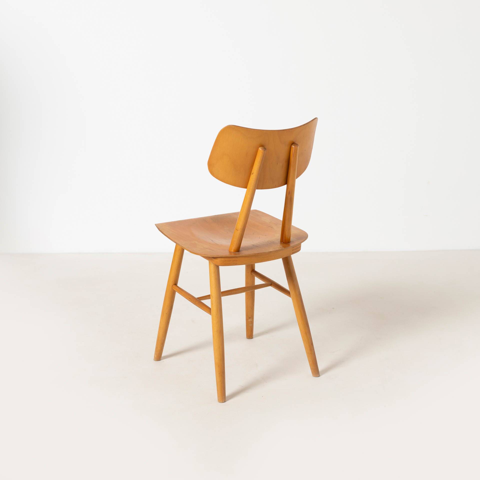 Midcentury dining chair from TON, beech and plywood, Czechoslovakia, 1960s