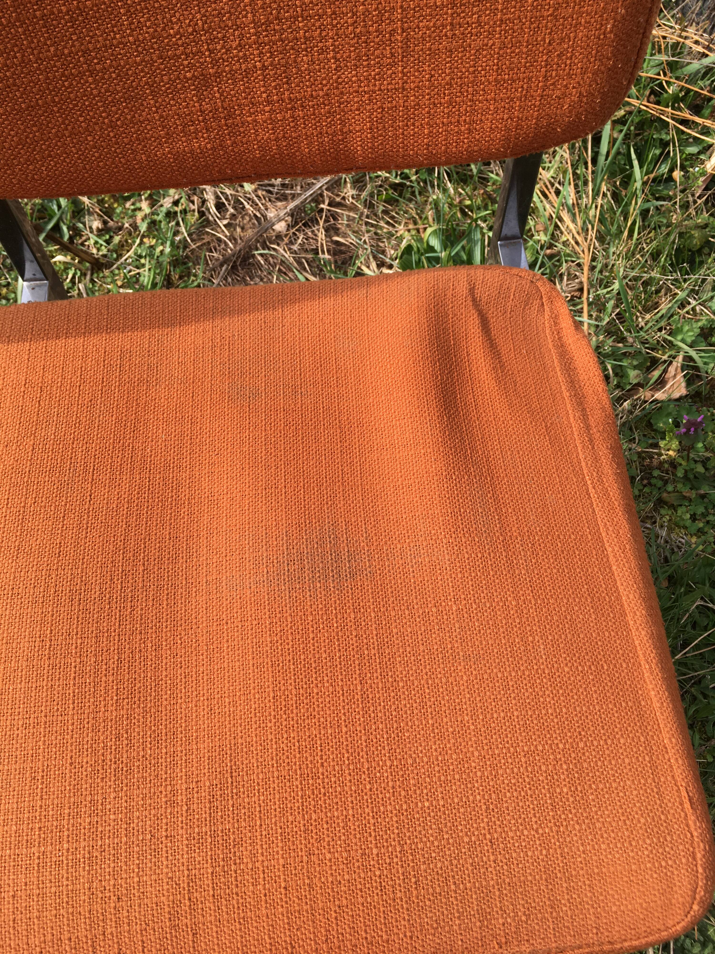 LOT of 8 chairs in orange fabric '70s very comfortable