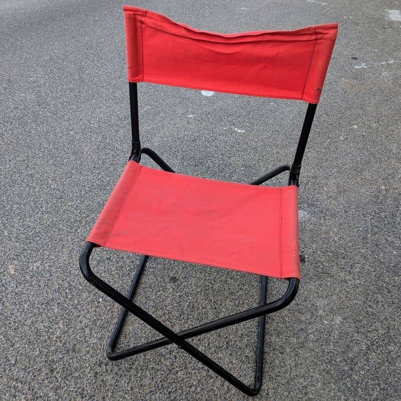Folding camping chair