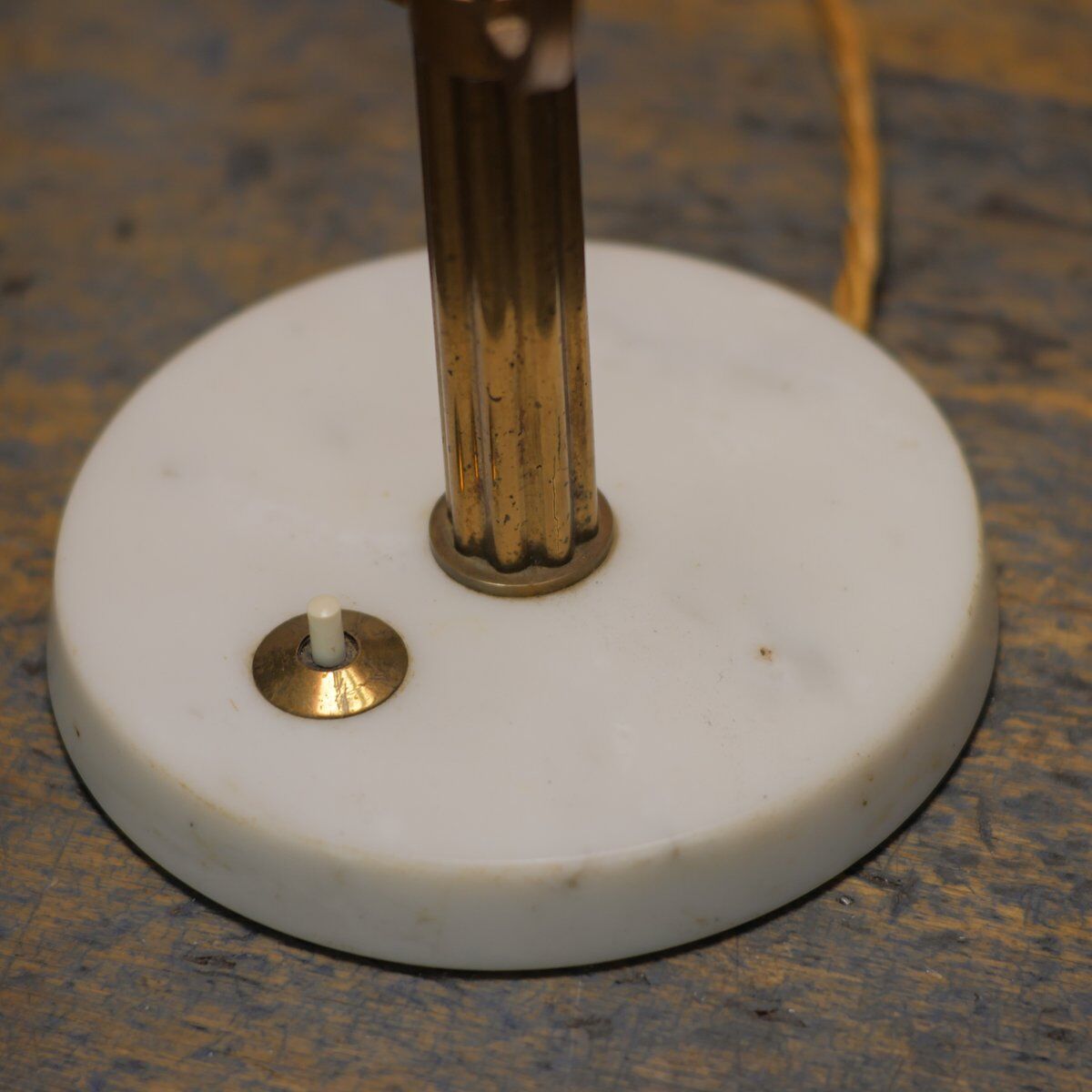 Table lamp in brass, glass and marble attributed to Stilux, Italy, 1950s.