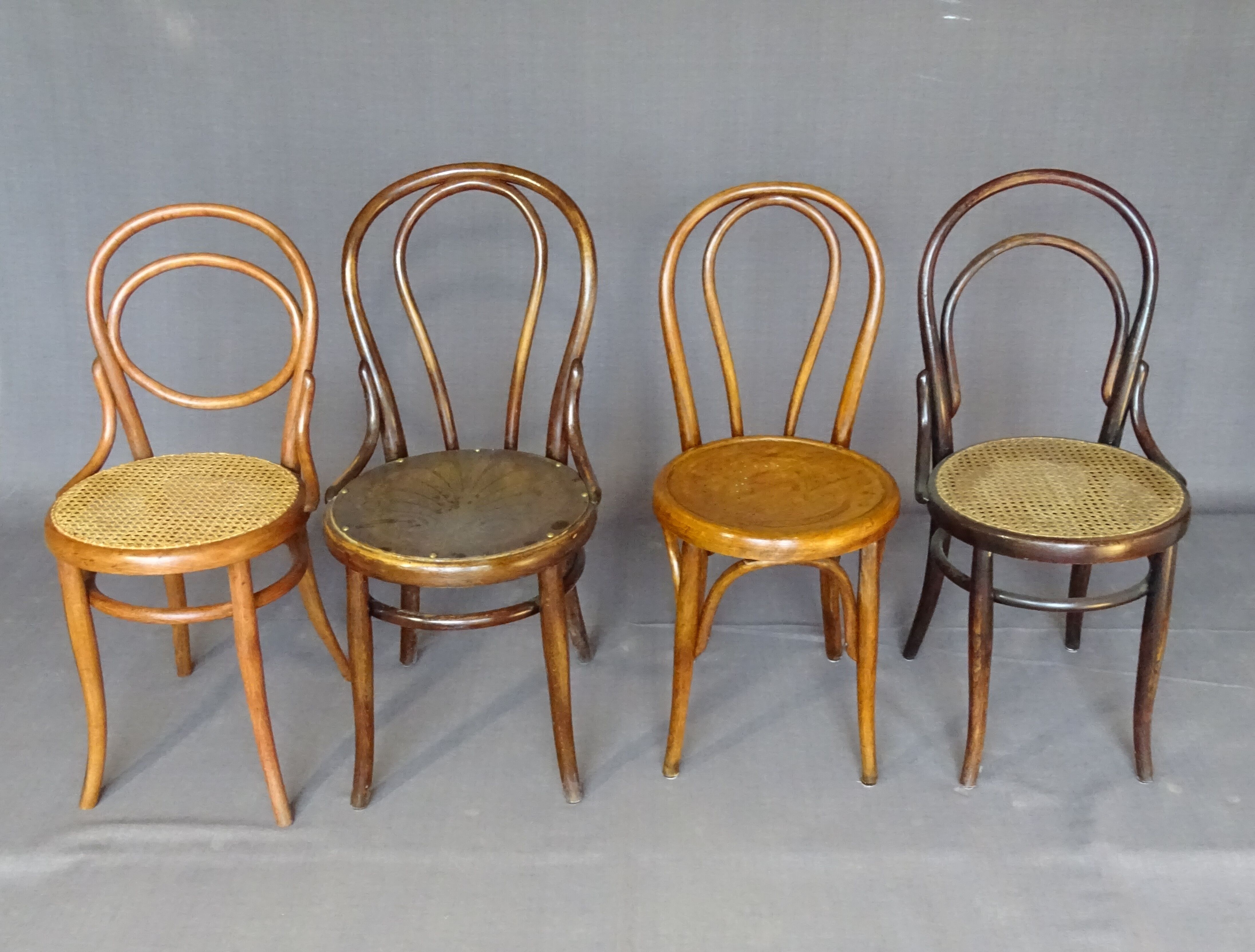 Set de 11 chaises bistrot bois et cannages, 1900/1915