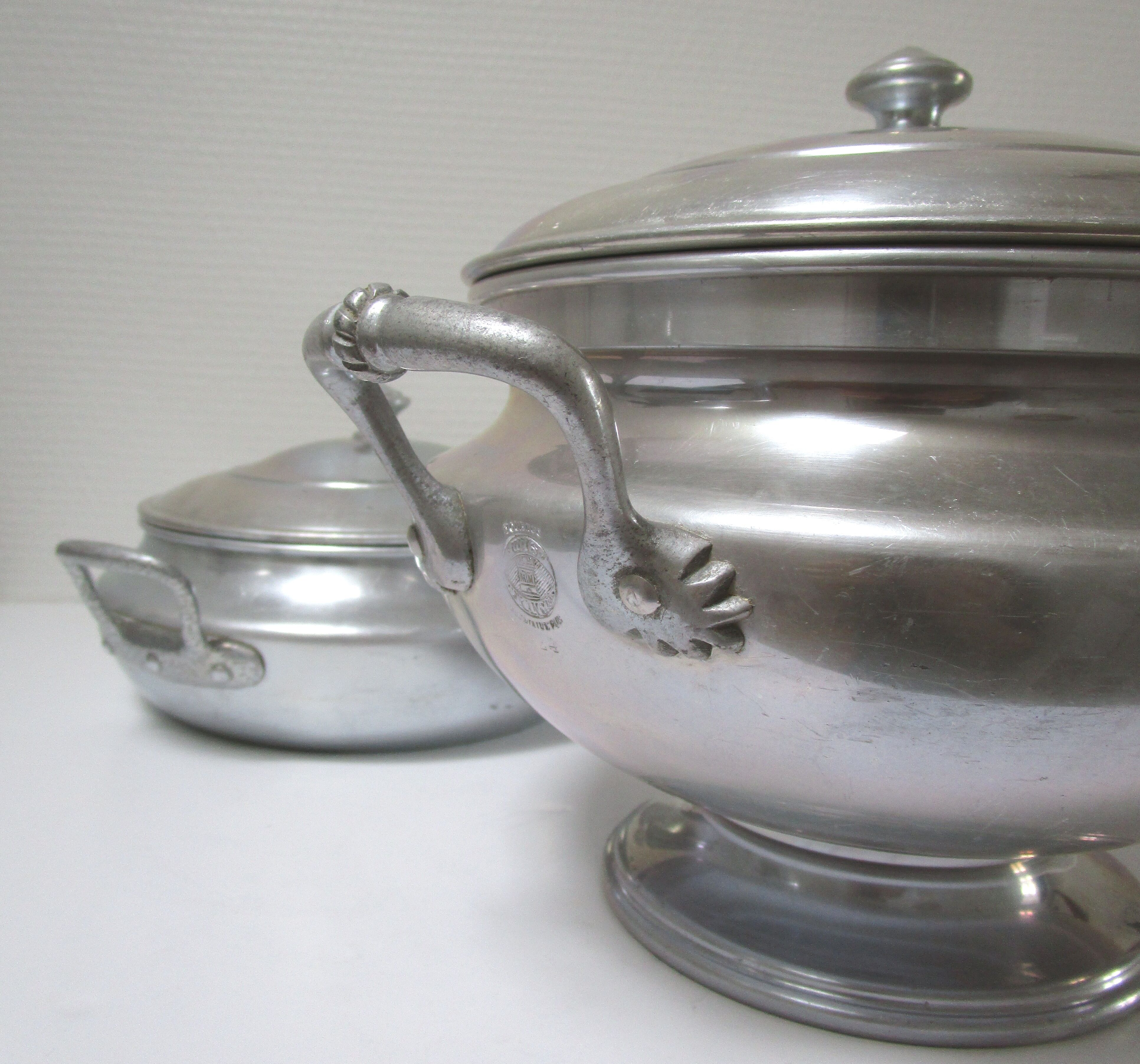 Set of two aluminum tureen Turneds from the 30s/40s