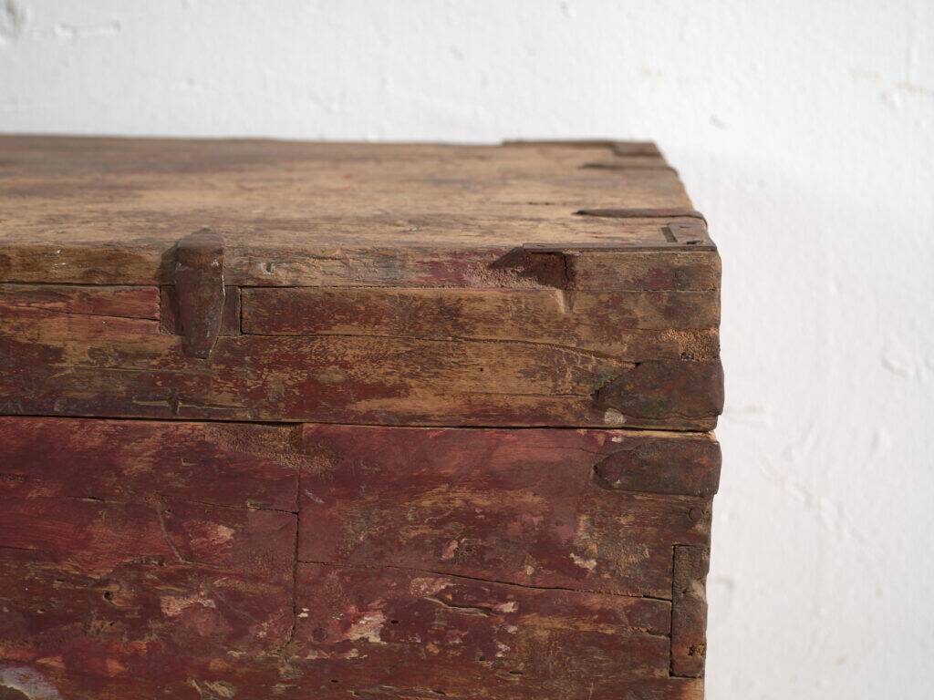 Antique Chinese chest painted in pine wood – China, circa 1920