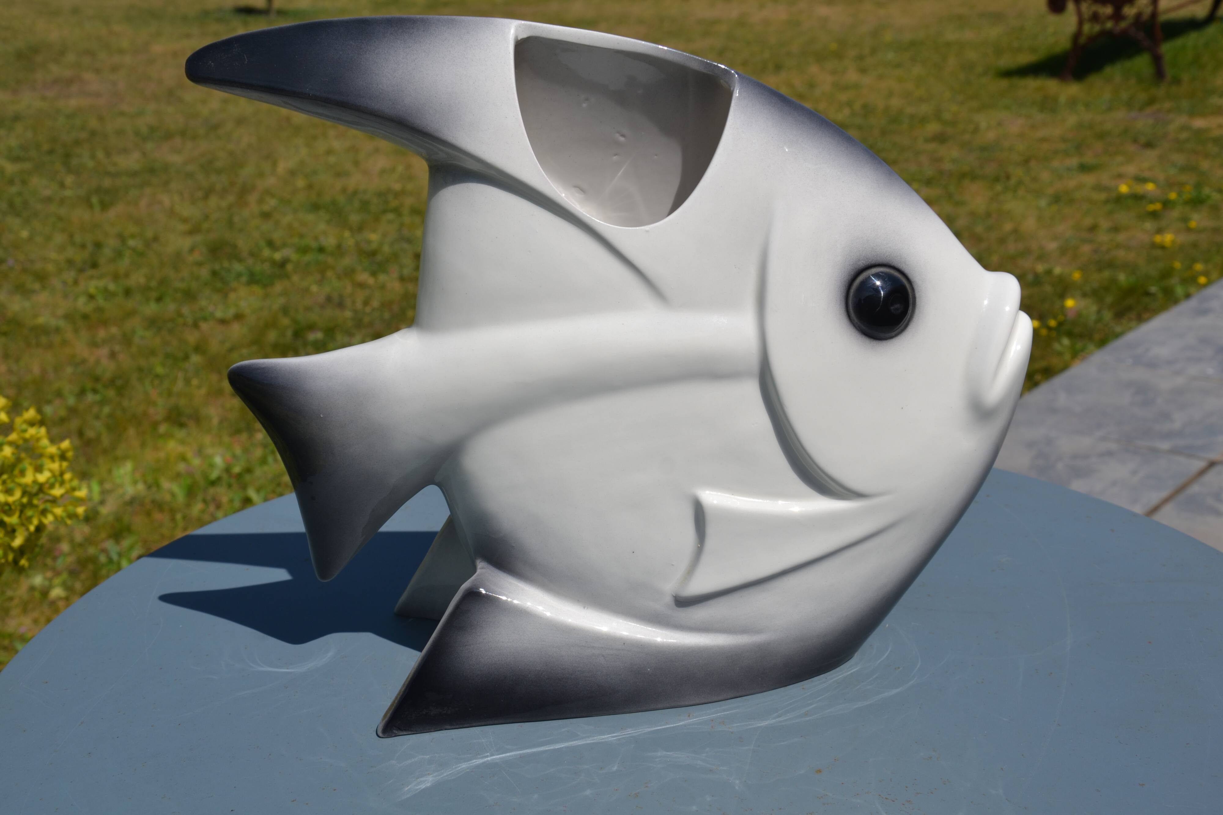 Large vase/sculpture fish from the 1960s.