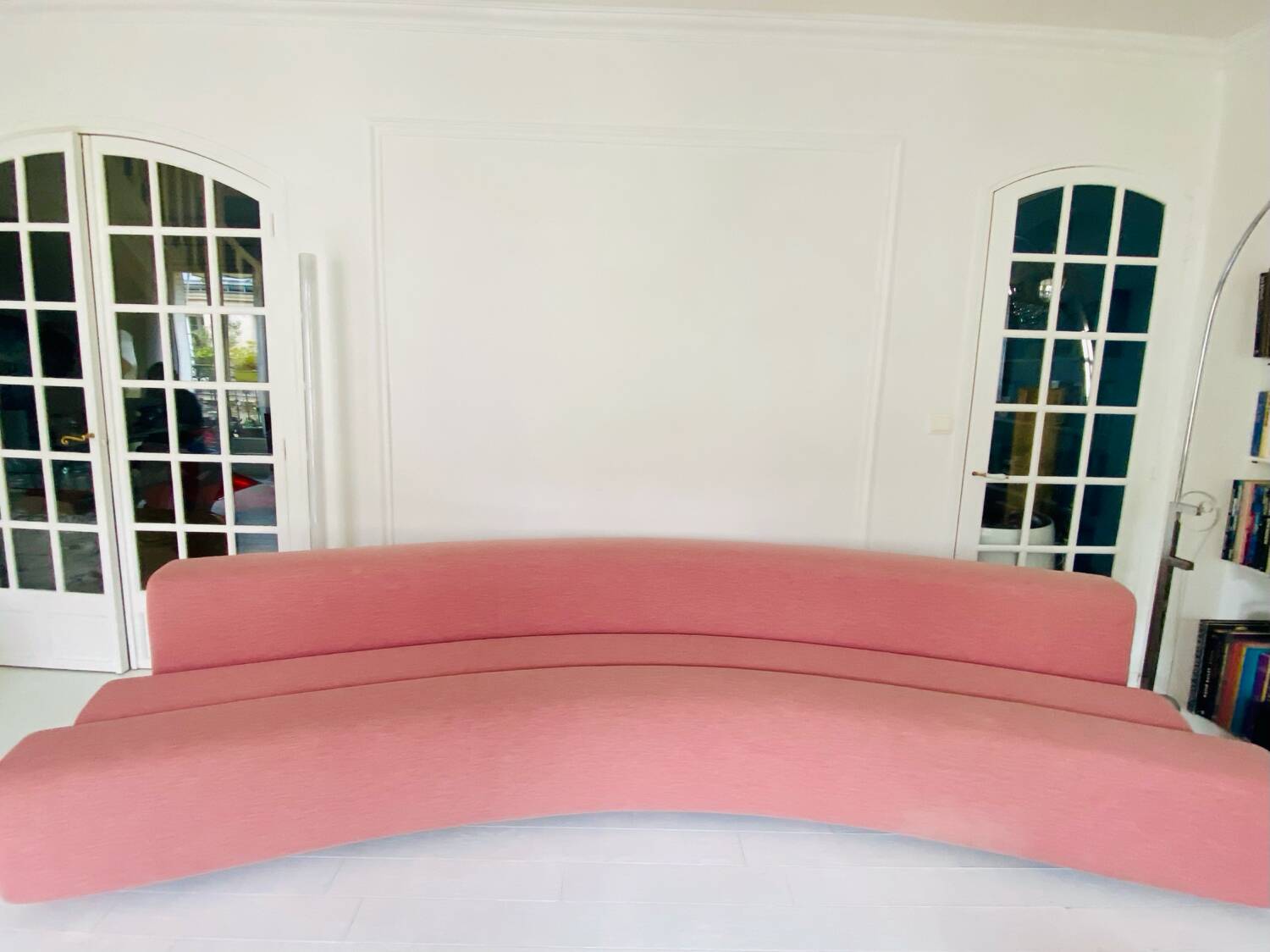 Osaka sofa by Pierre Paulin