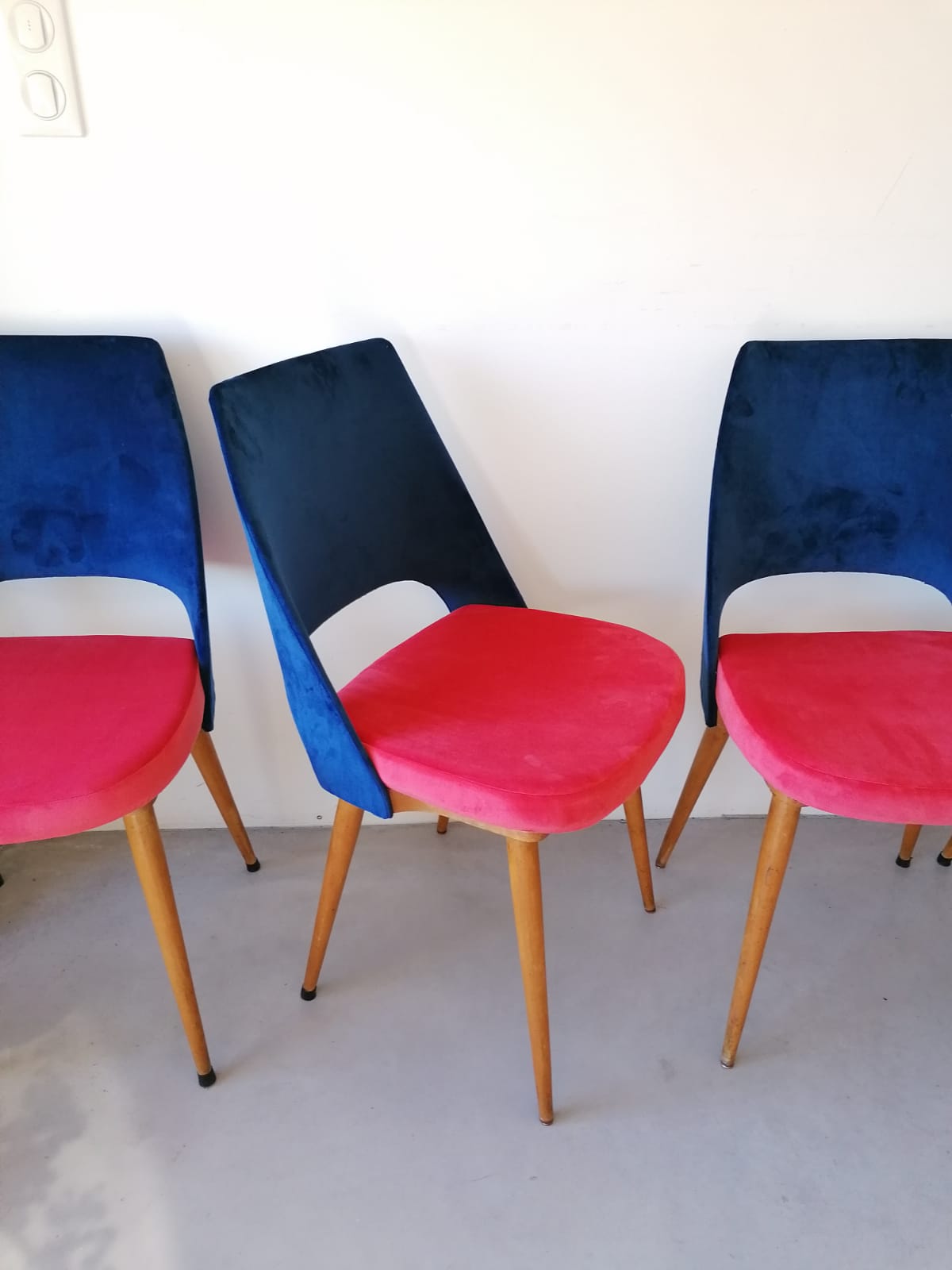 Chairs called "Tonneaux"