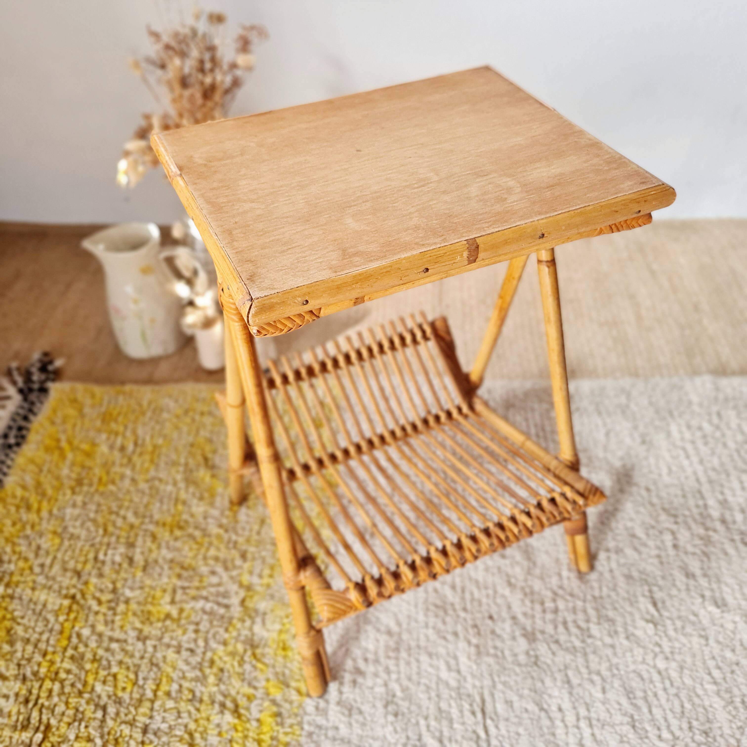 Side table magazine rack in rattan - 1960 design