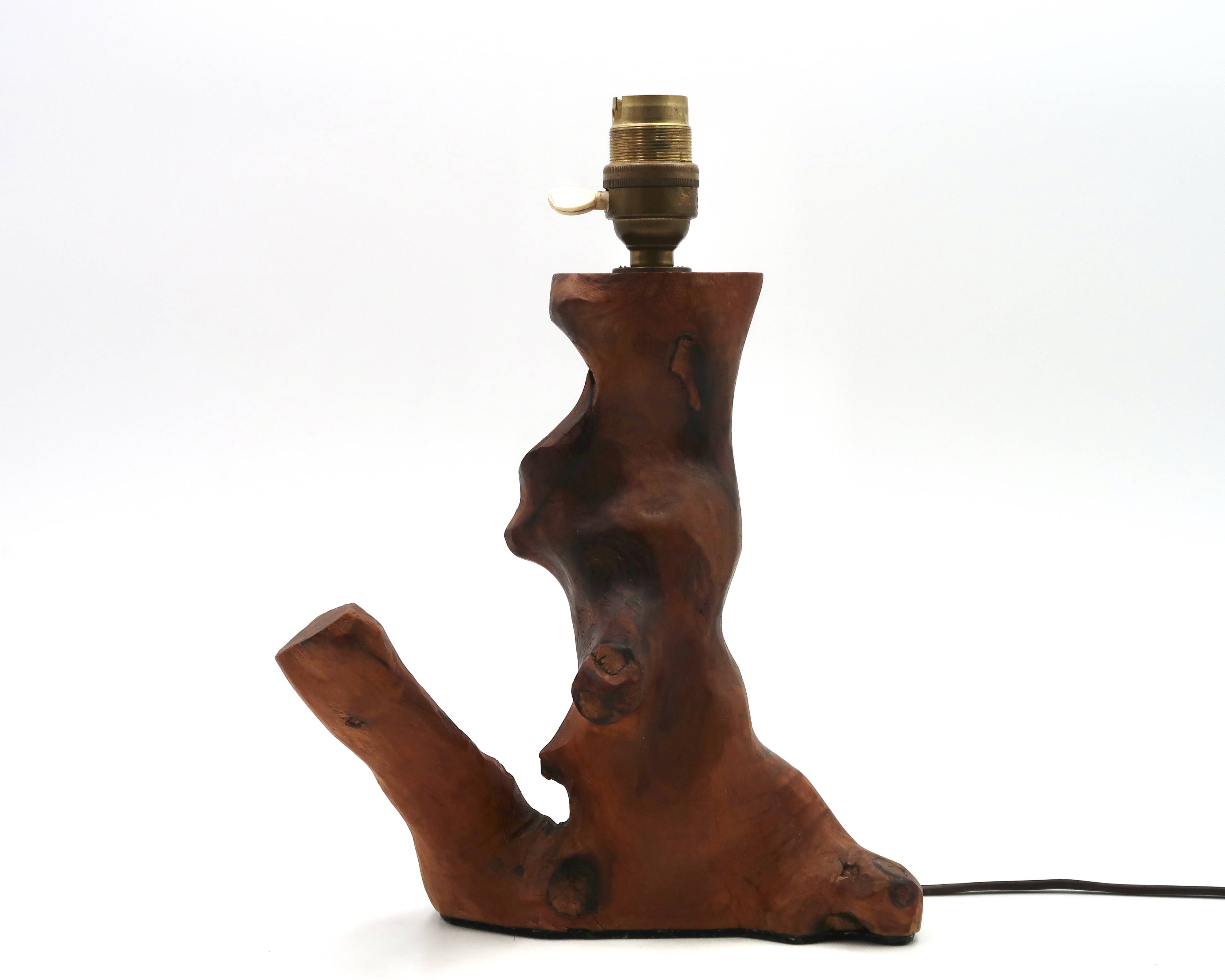 Monoxyle olive wood lamp, free form, 1950s.