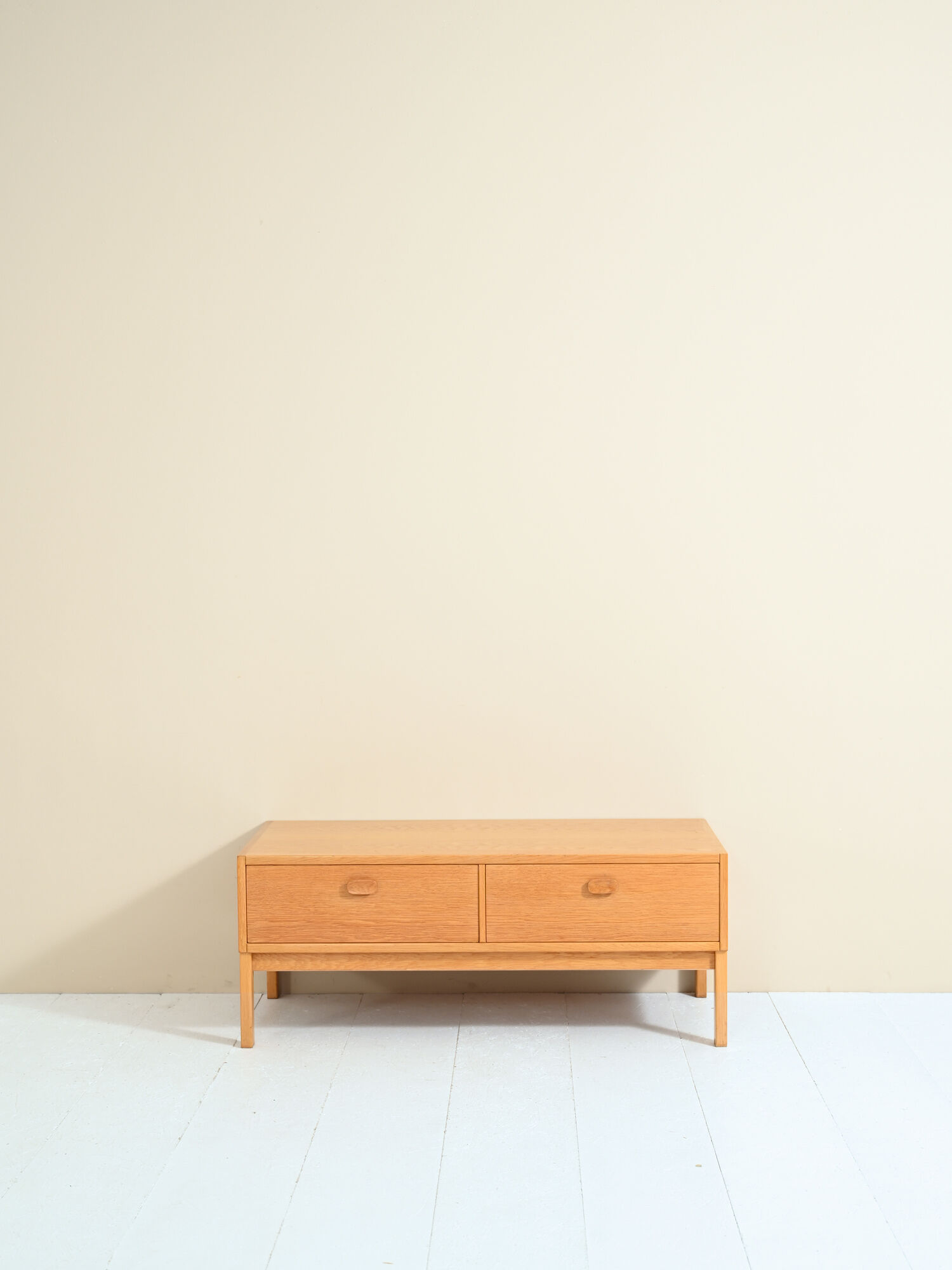 Chest of drawers - Vintage oak TV cabinet