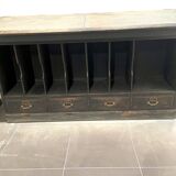 Shop counter