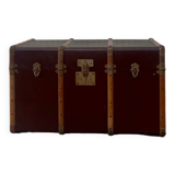 Circled travel trunk