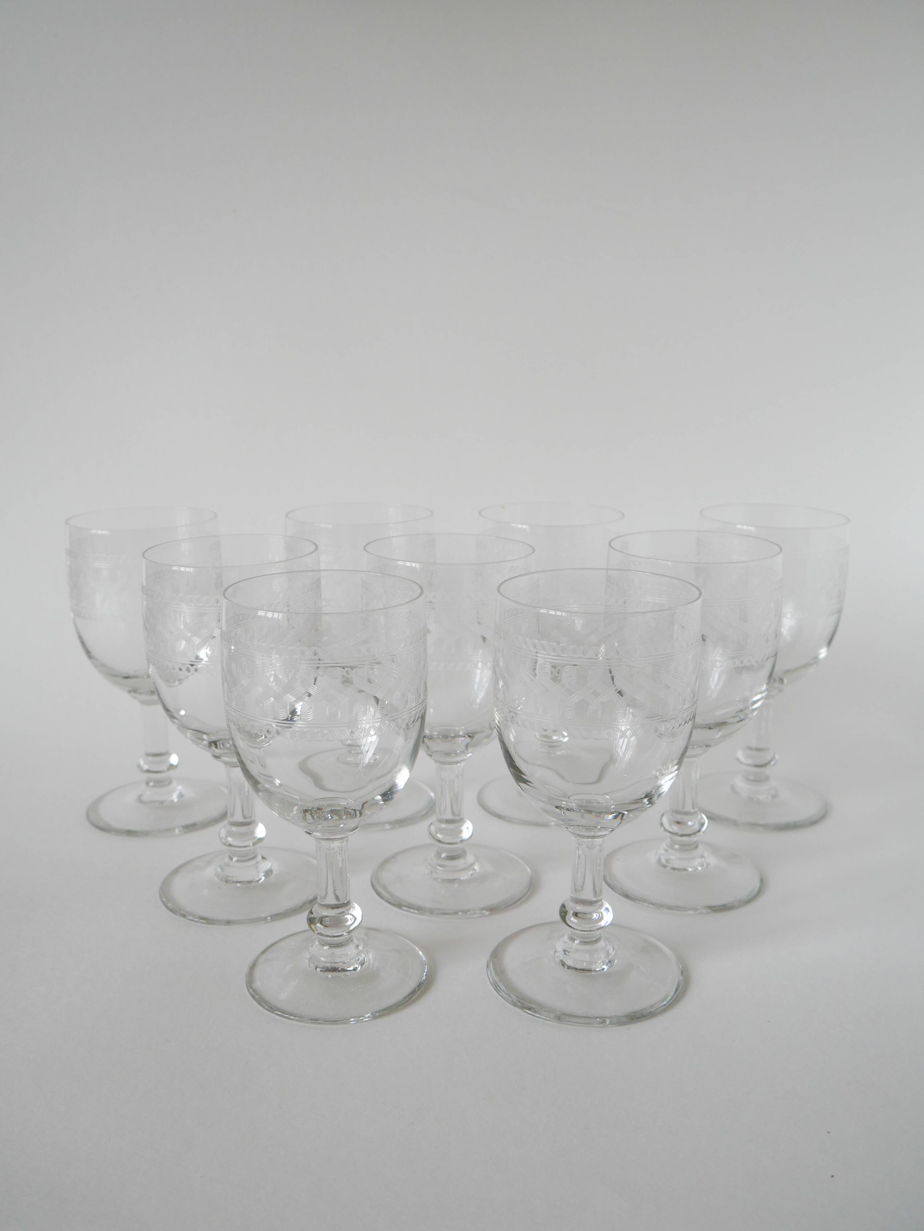 Set of 9 old wine glasses engraved in blown glass, early 20th century