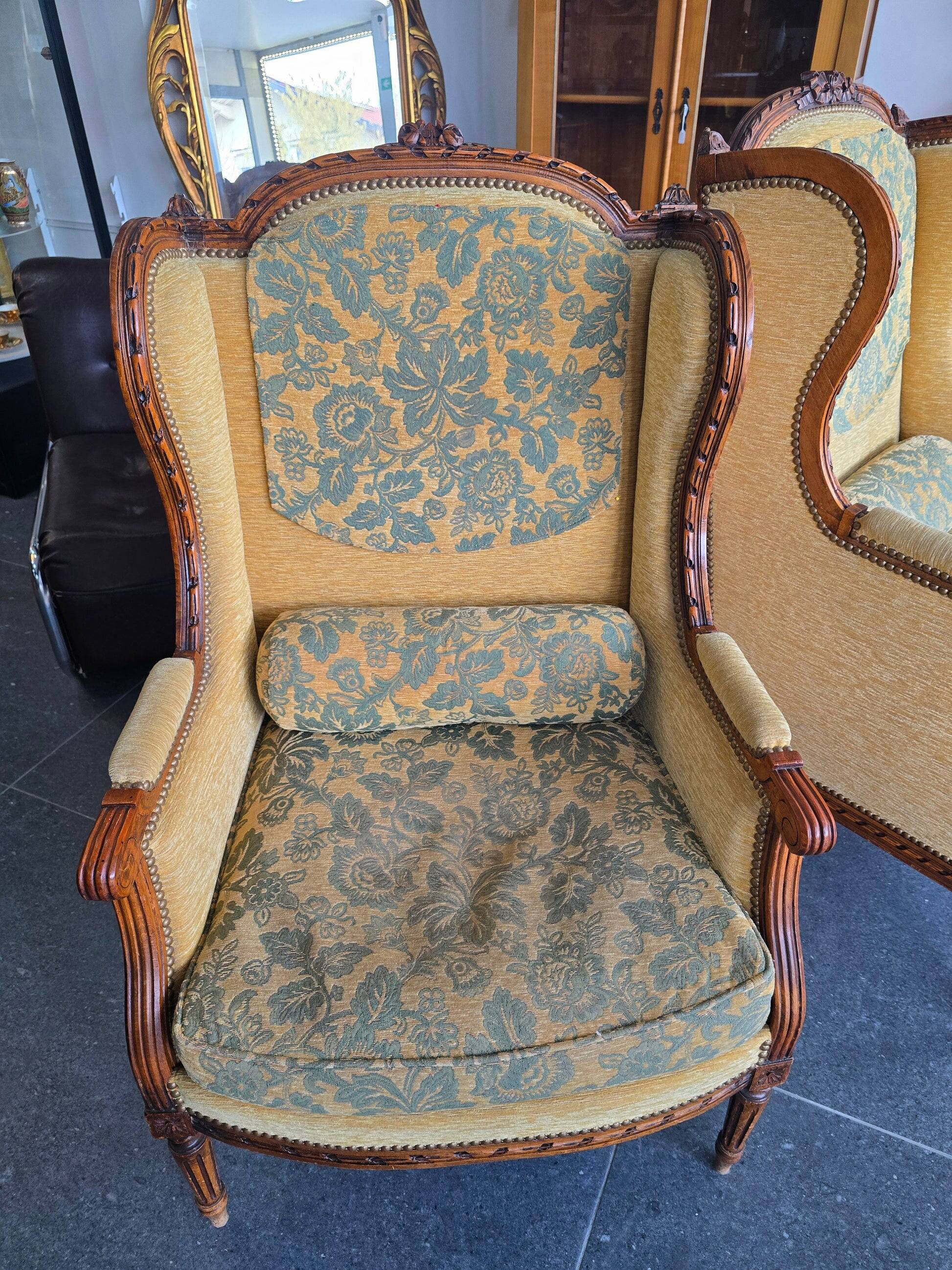 Louis XVI bergère armchairs, late 19th - early 20th century