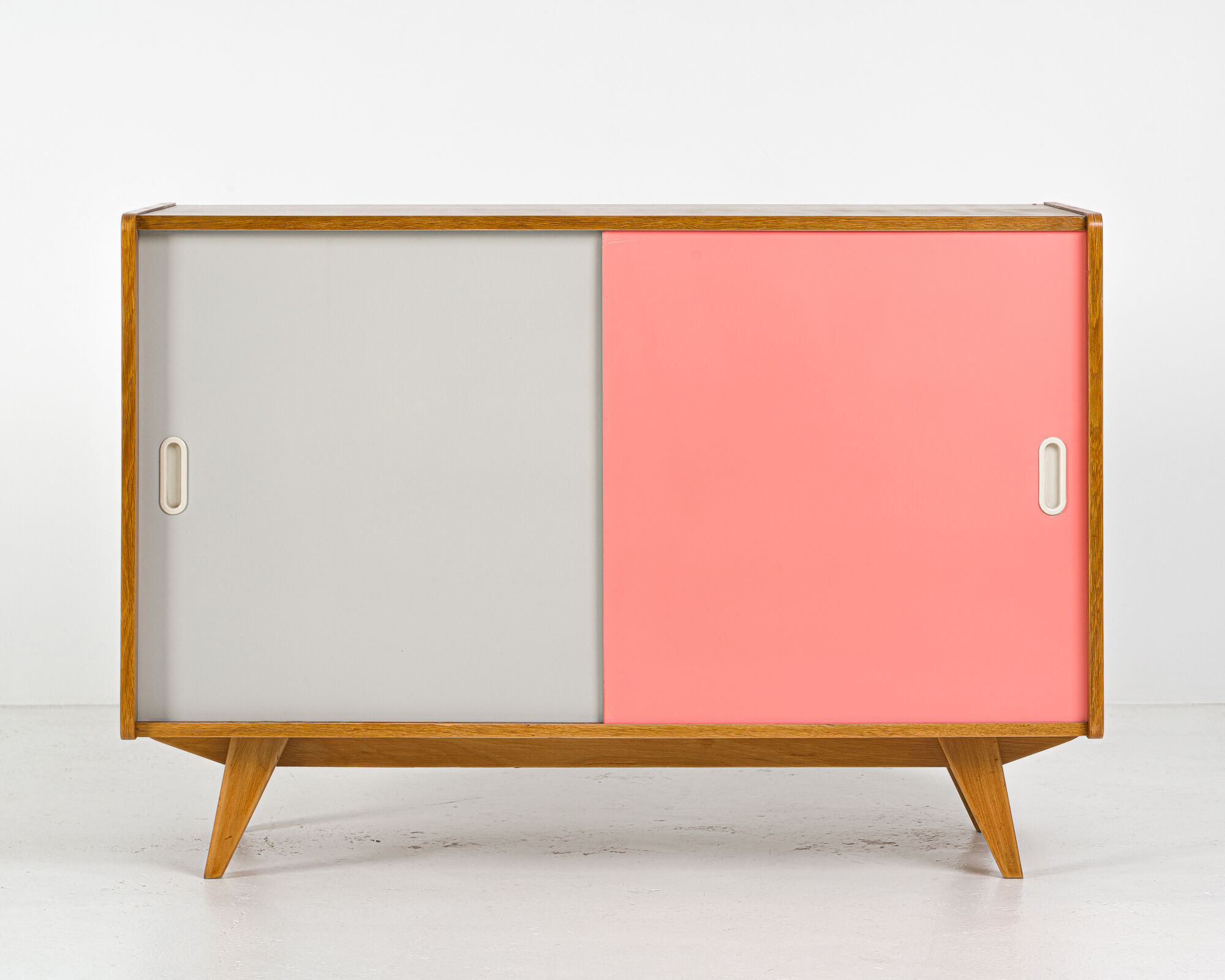 U-452 sideboard by Jiří Jiroutek for Interier Praha, 60's