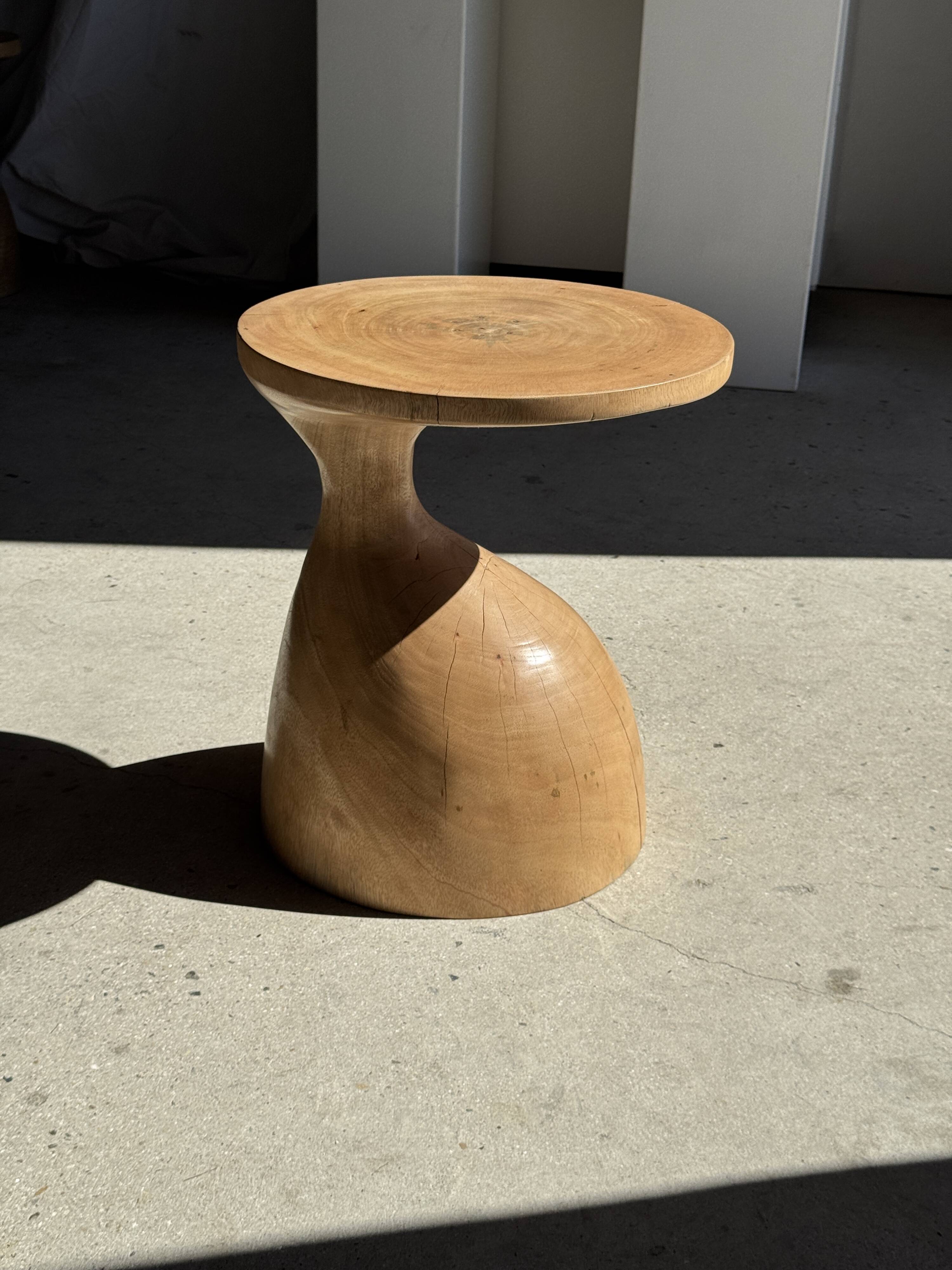 Sexy Neck - Solid wood (monoxyle) side table in natural colour H45