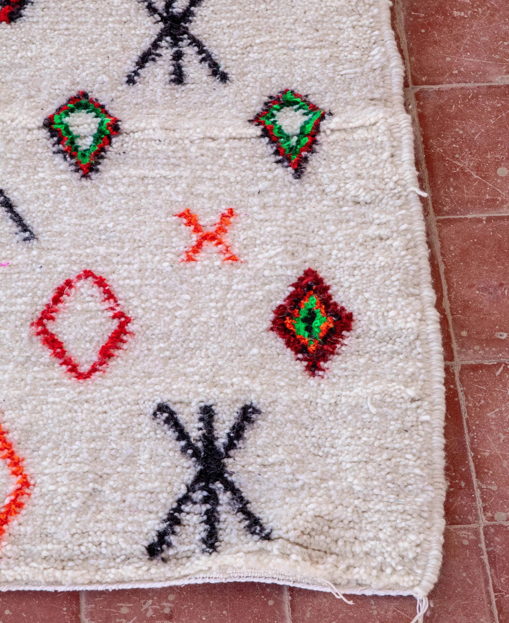 Moroccan Berber rug Beni Ourain 1X1.5 cm