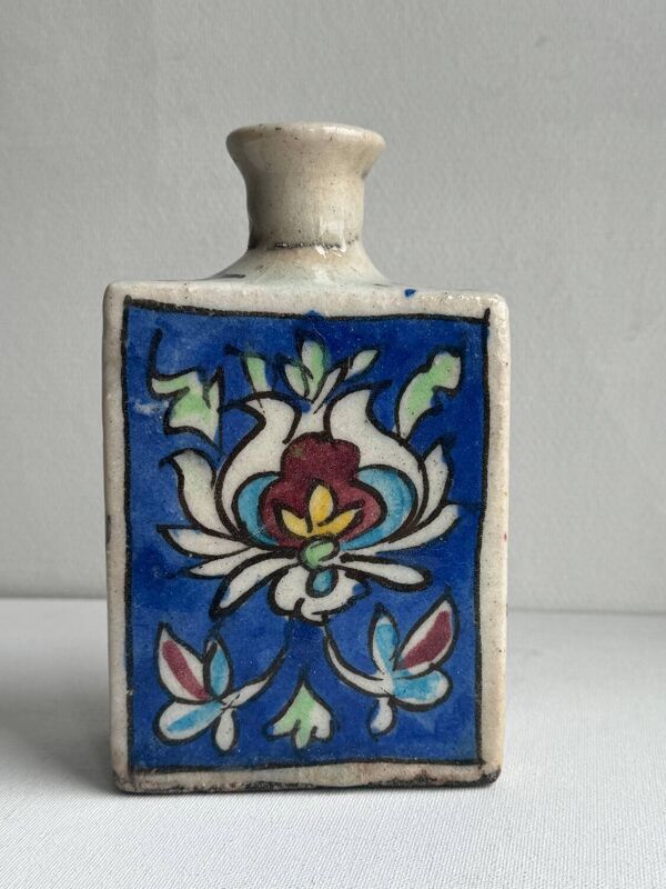 Vase bouteille Kadjar Iznik Perse XIX ème