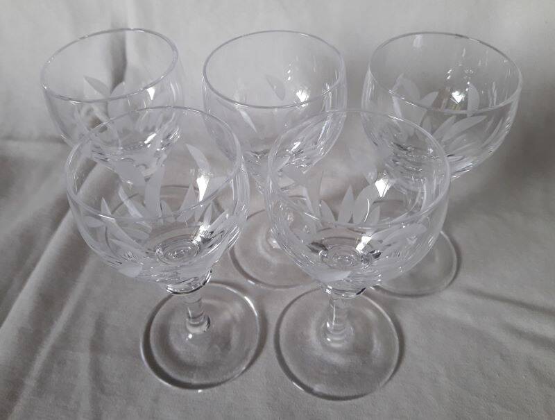 5 small engraved crystal stemmed glasses