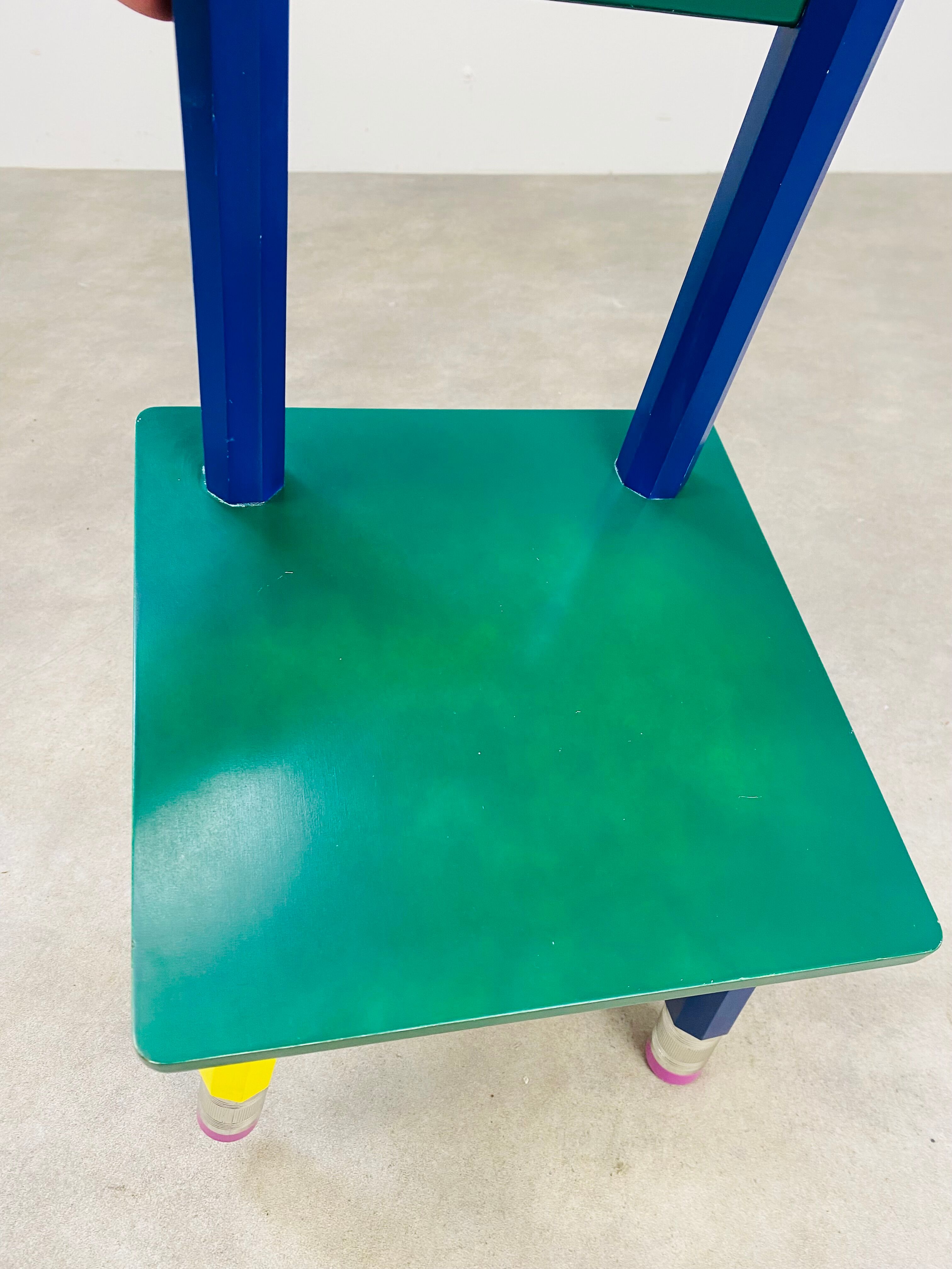 Pierre Sala desk and pencil chair for children