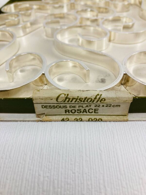 Dessous de plat Christofle ''Rosace'' en métal argenté - Avec boîte d'or