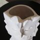 Vase contemporain en forme de hibou, céramique blanche