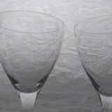 Service of engraved foot glasses 50s