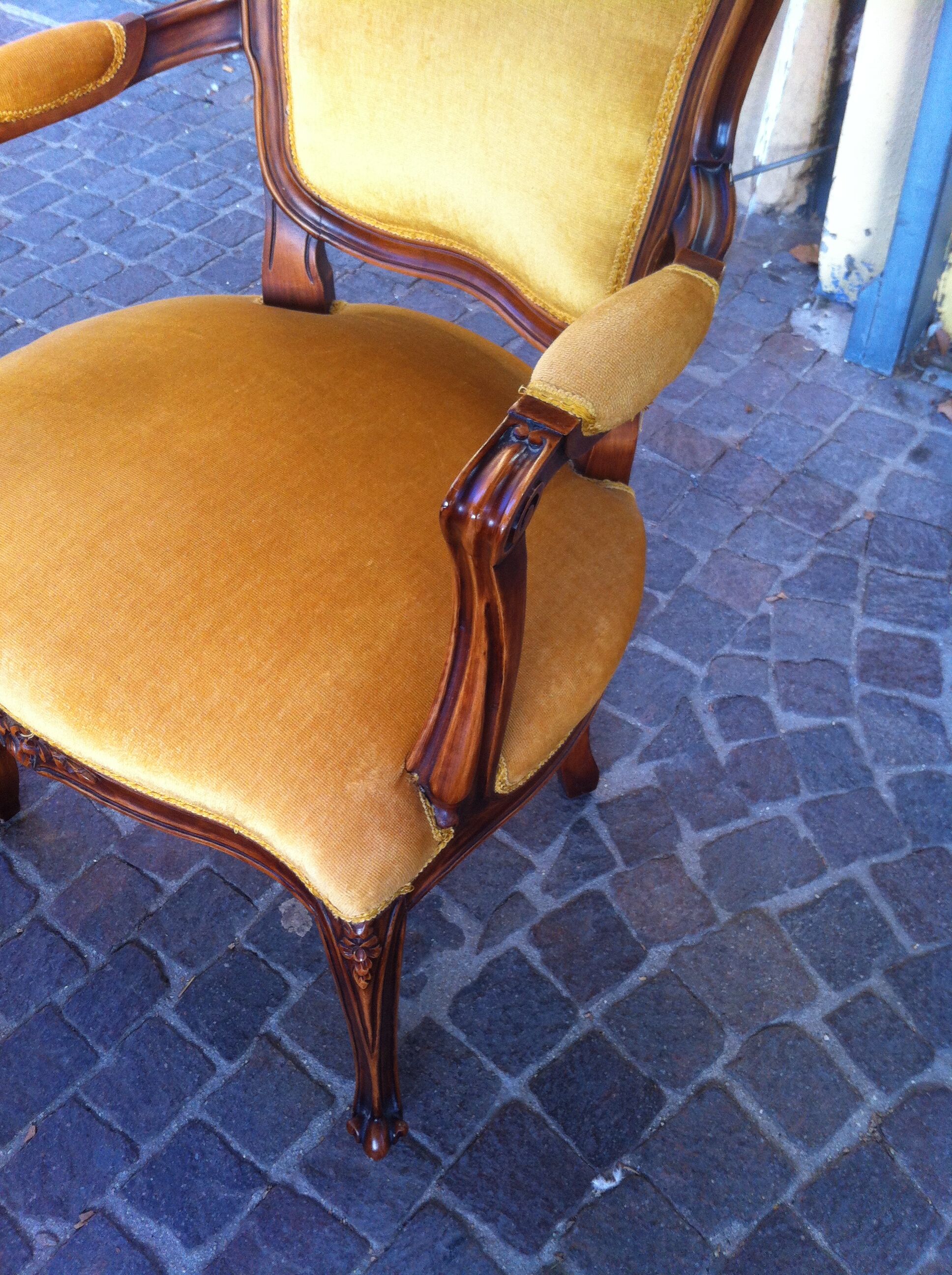 Fauteuil cabriolet style Louis XV