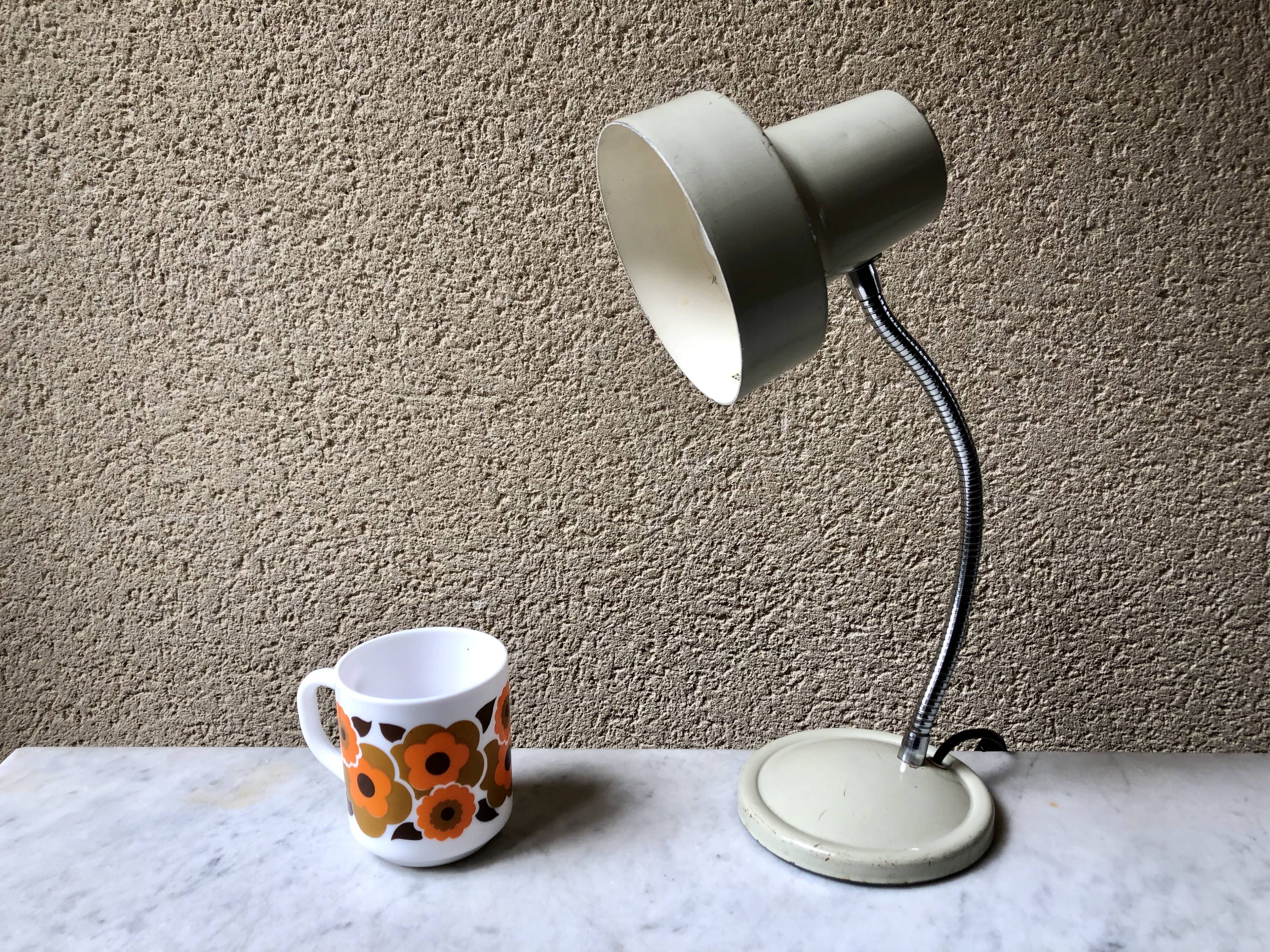 Unilux 70 design flexible desk lamp