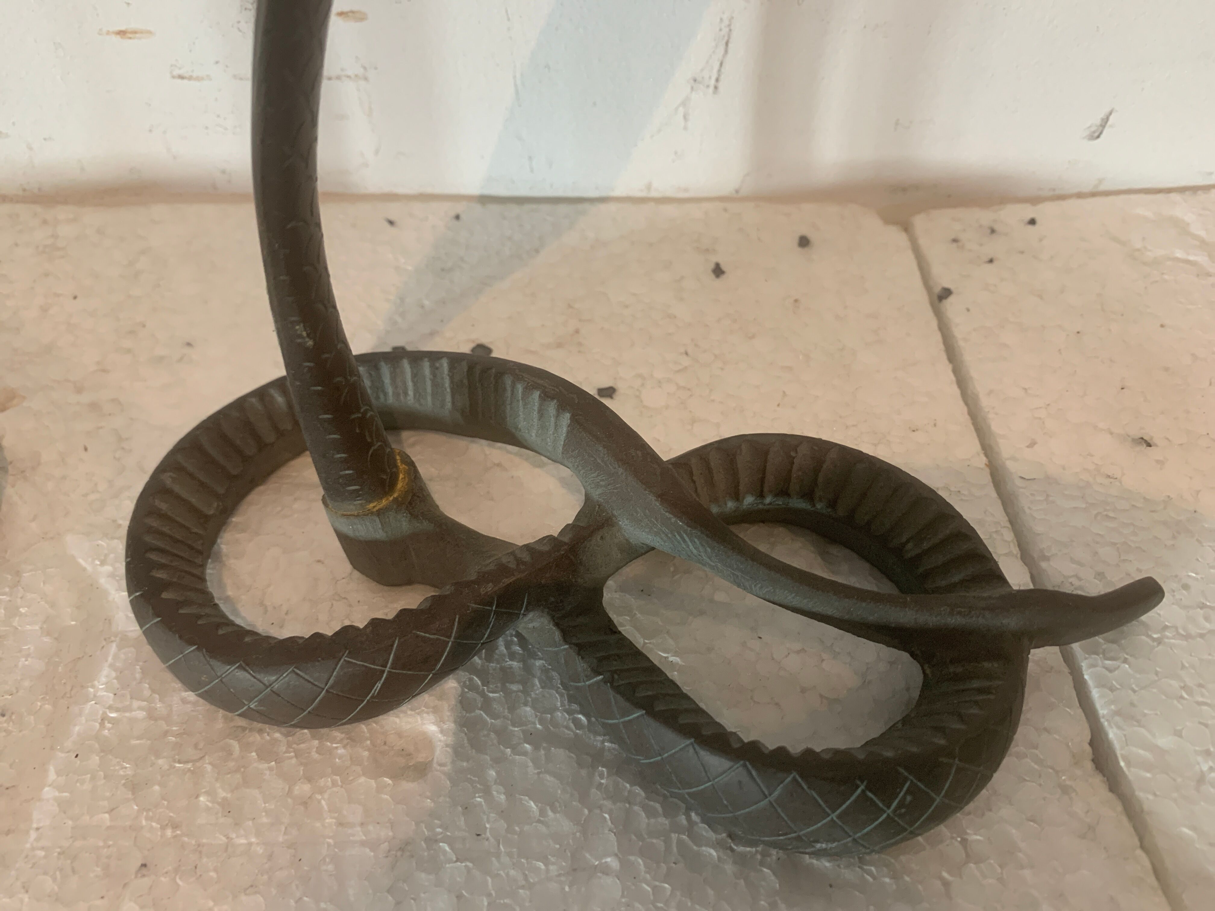 Pair of bronze sconces decorated with a snake XX century