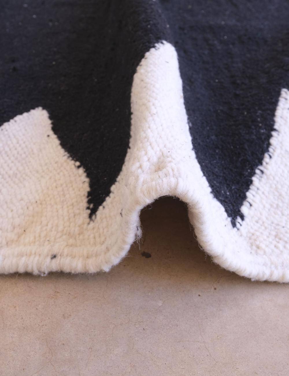 Black Kilim Rug - 305 x 215 cm